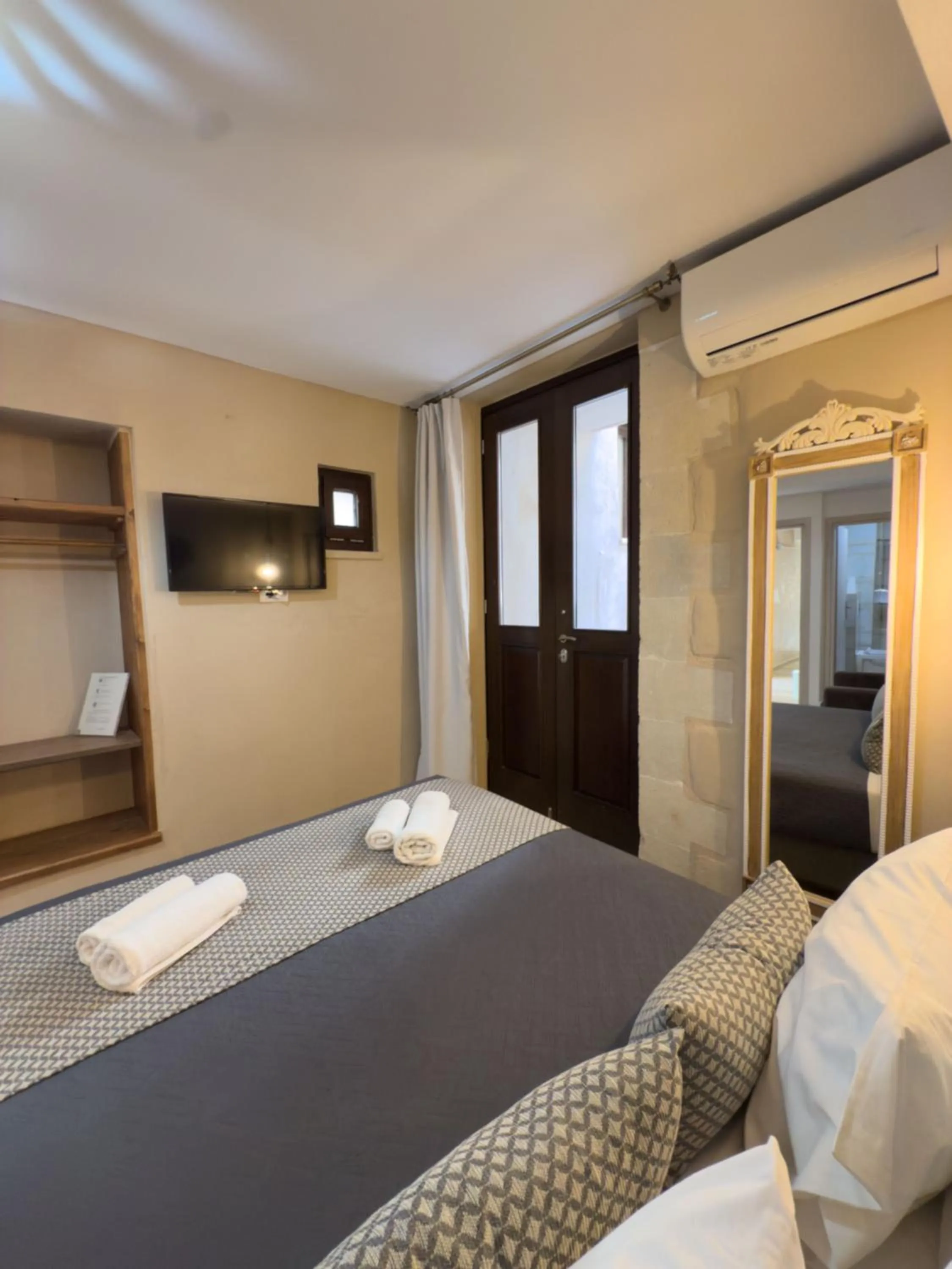 Bed in Bozzali Deluxe Hotel