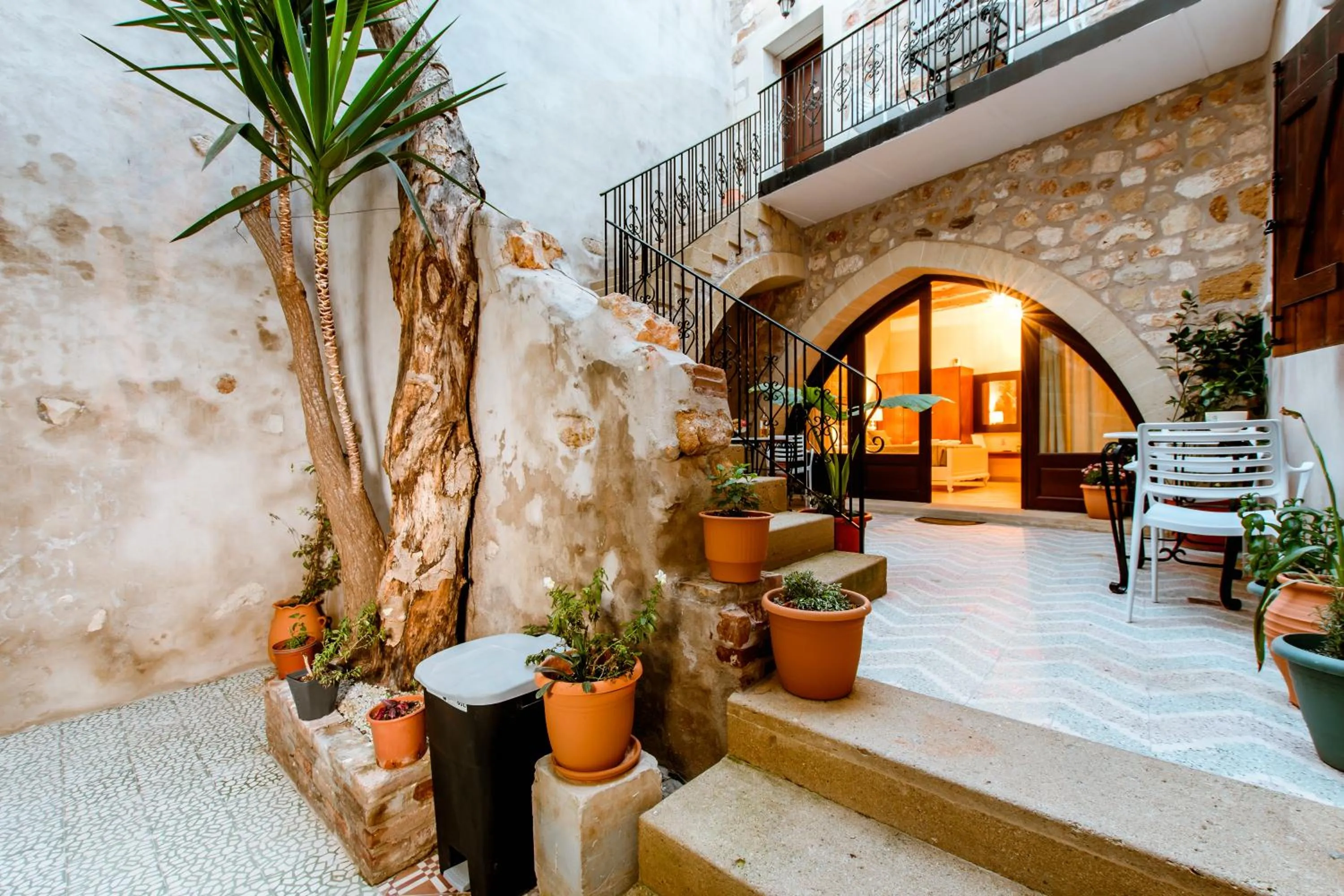 Patio in Bozzali Deluxe Hotel