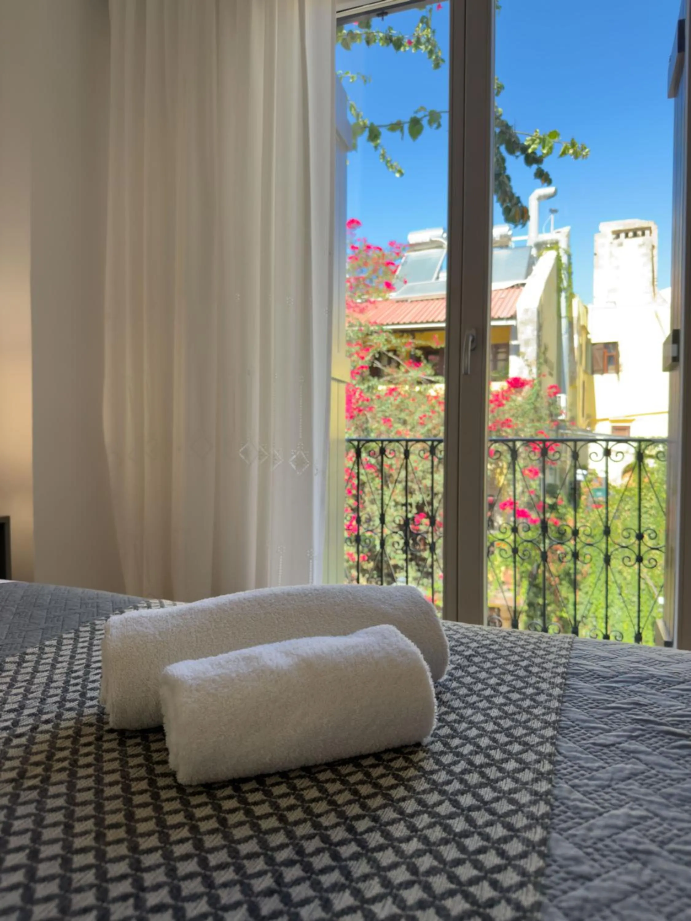 Bed in Bozzali Deluxe Hotel