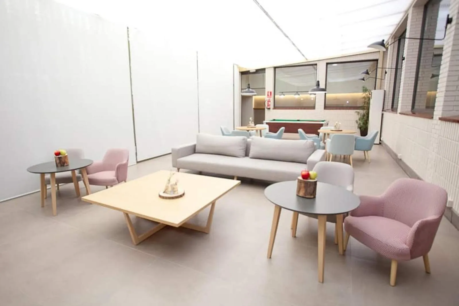 Area and facilities in Port Eugeni