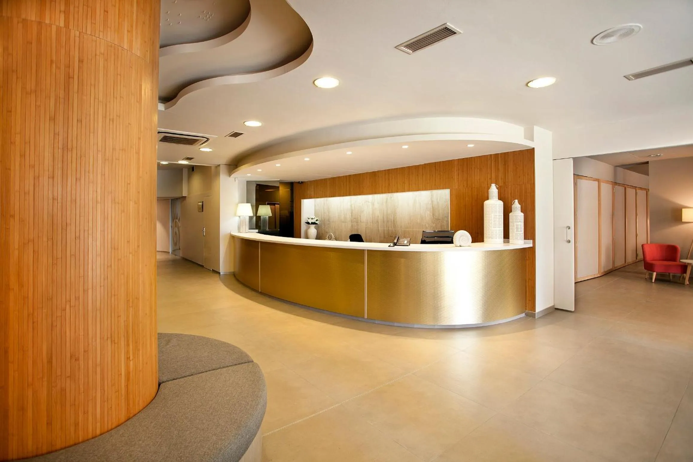 Staff in Port Eugeni