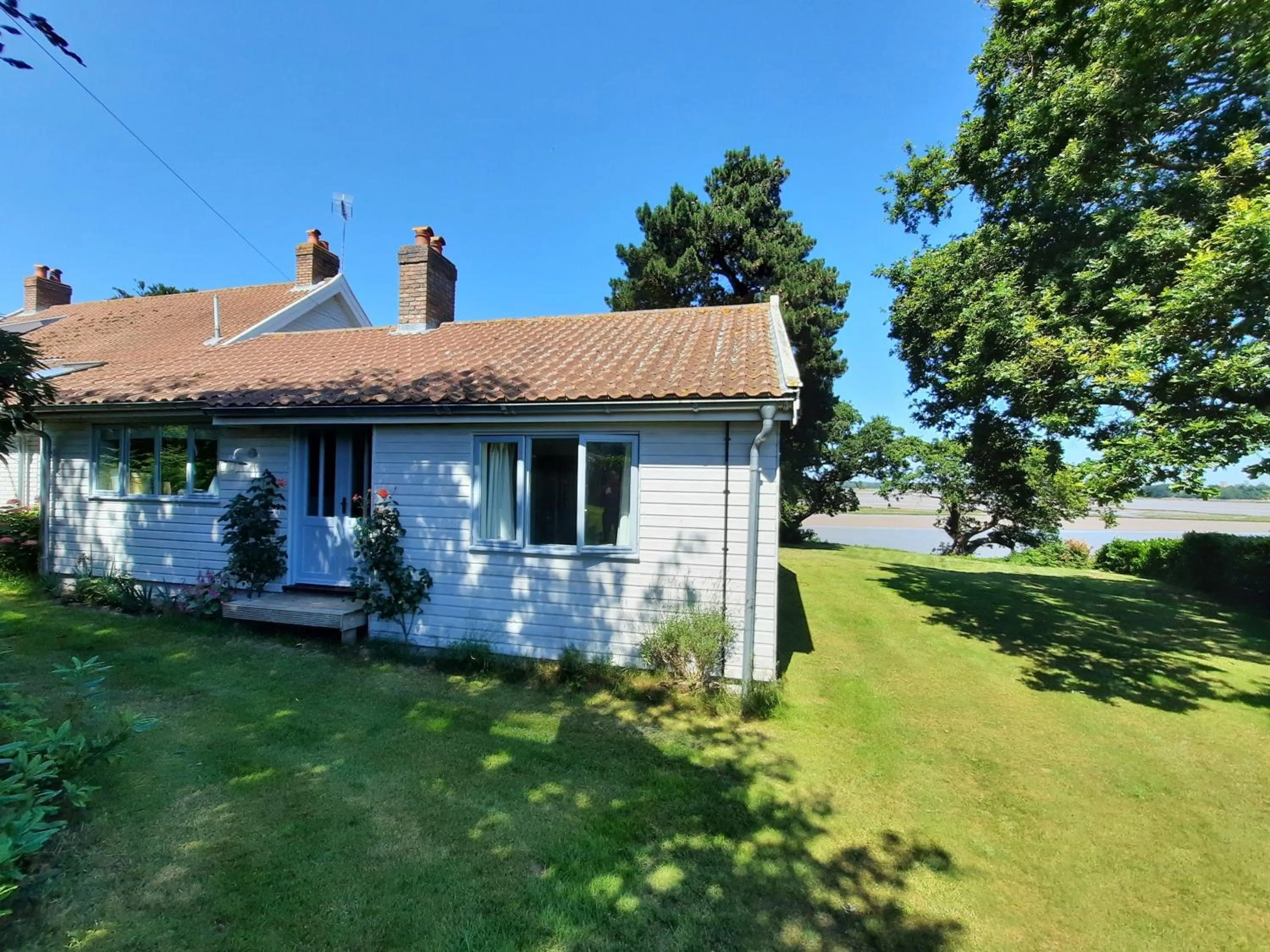 Property building in River View - Stunning estuary views