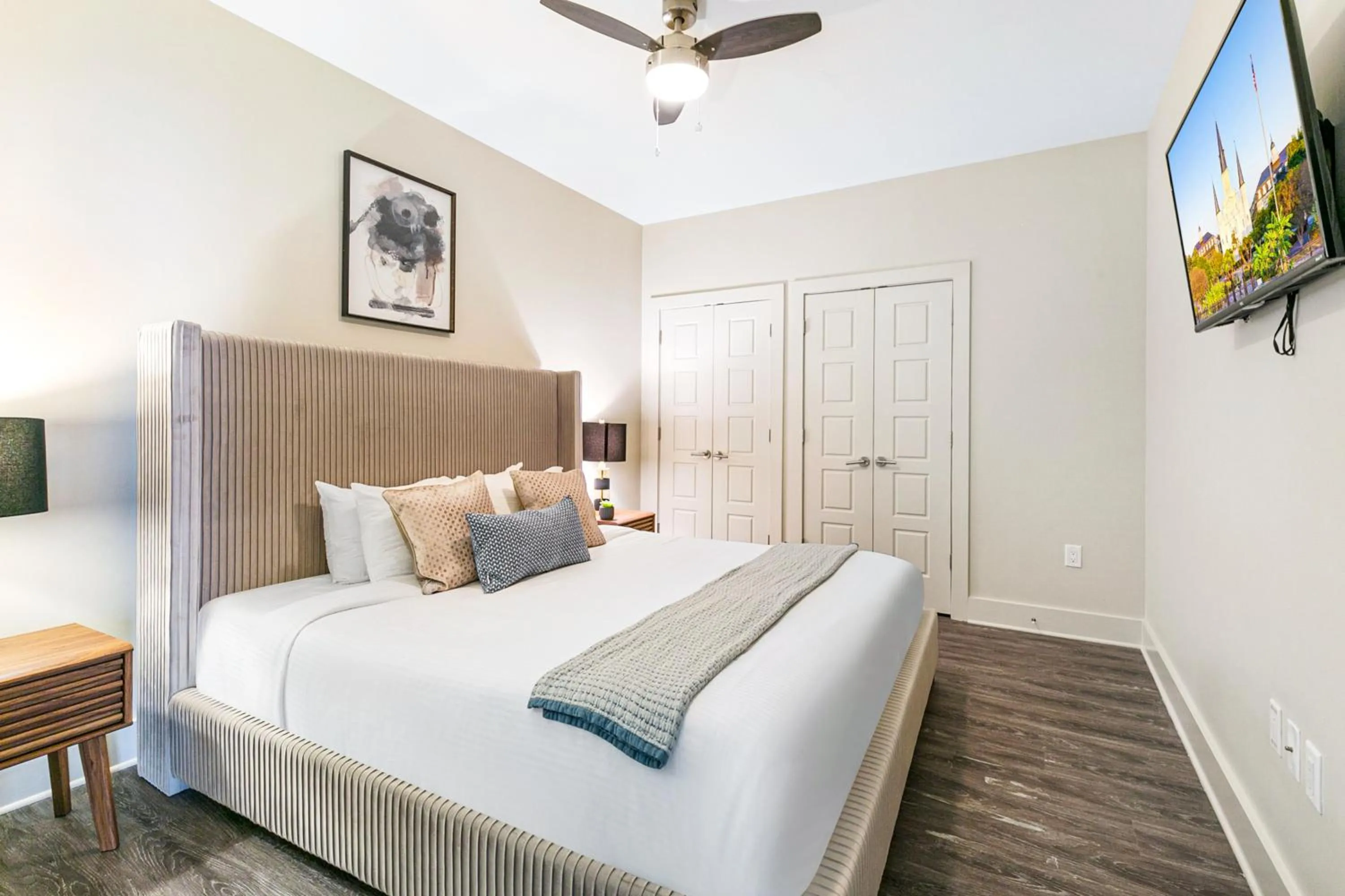 Bed in Spacious 4BR Luxury Condo Steps to French Quarter