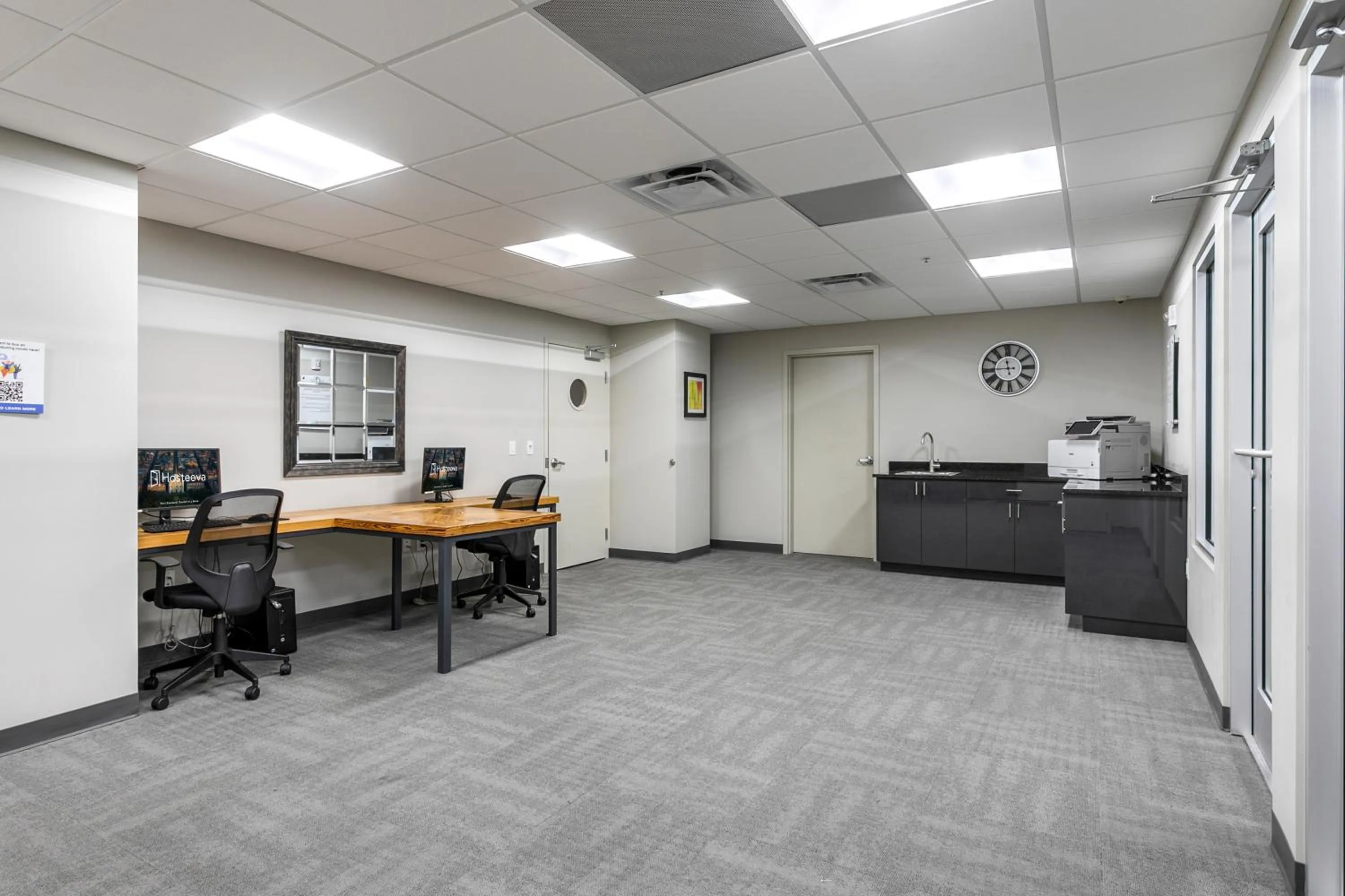 Meeting/conference room in Spacious 4BR Luxury Condo Steps to French Quarter