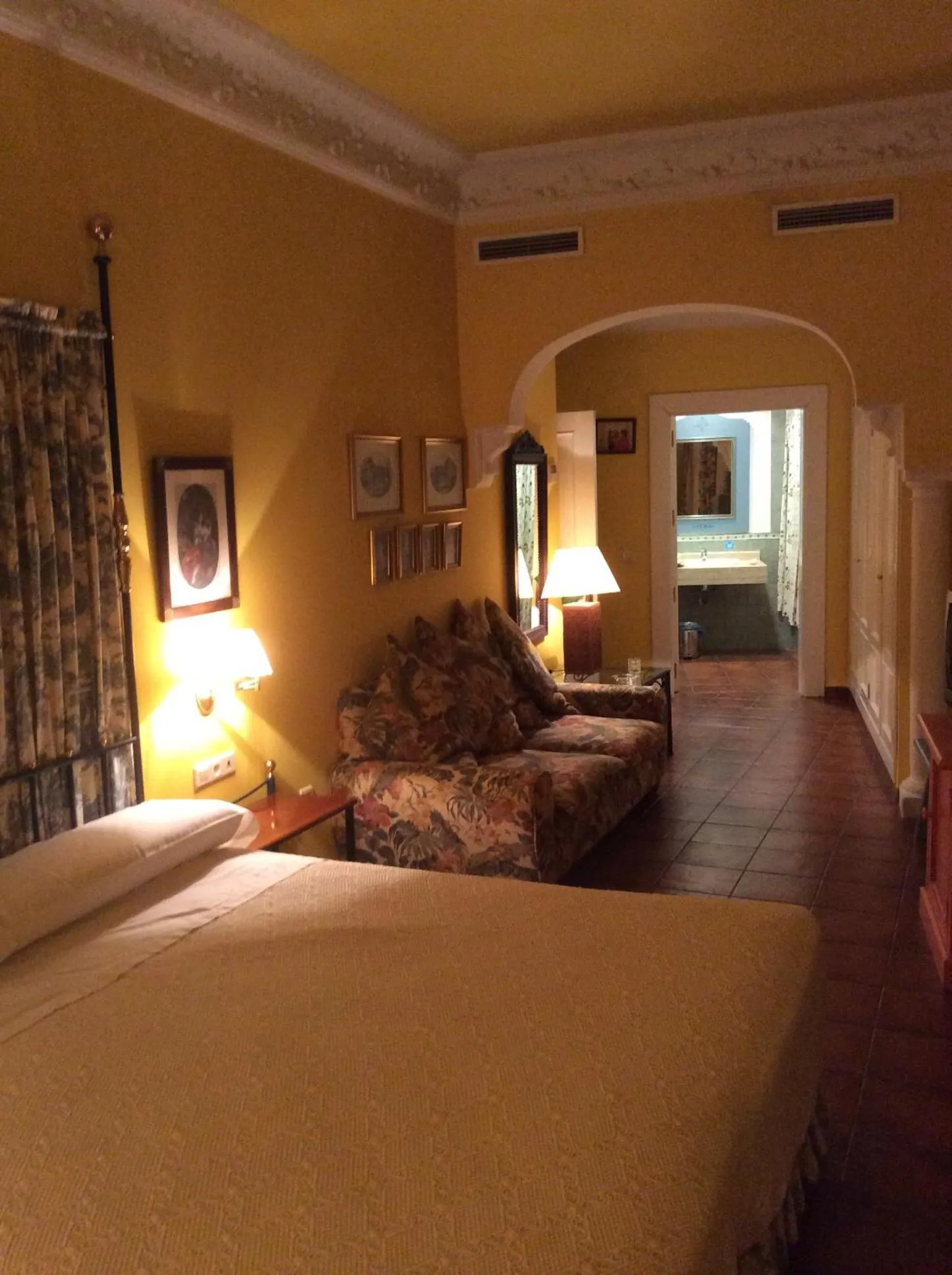 Photo of the whole room in Palacete de la Ochava