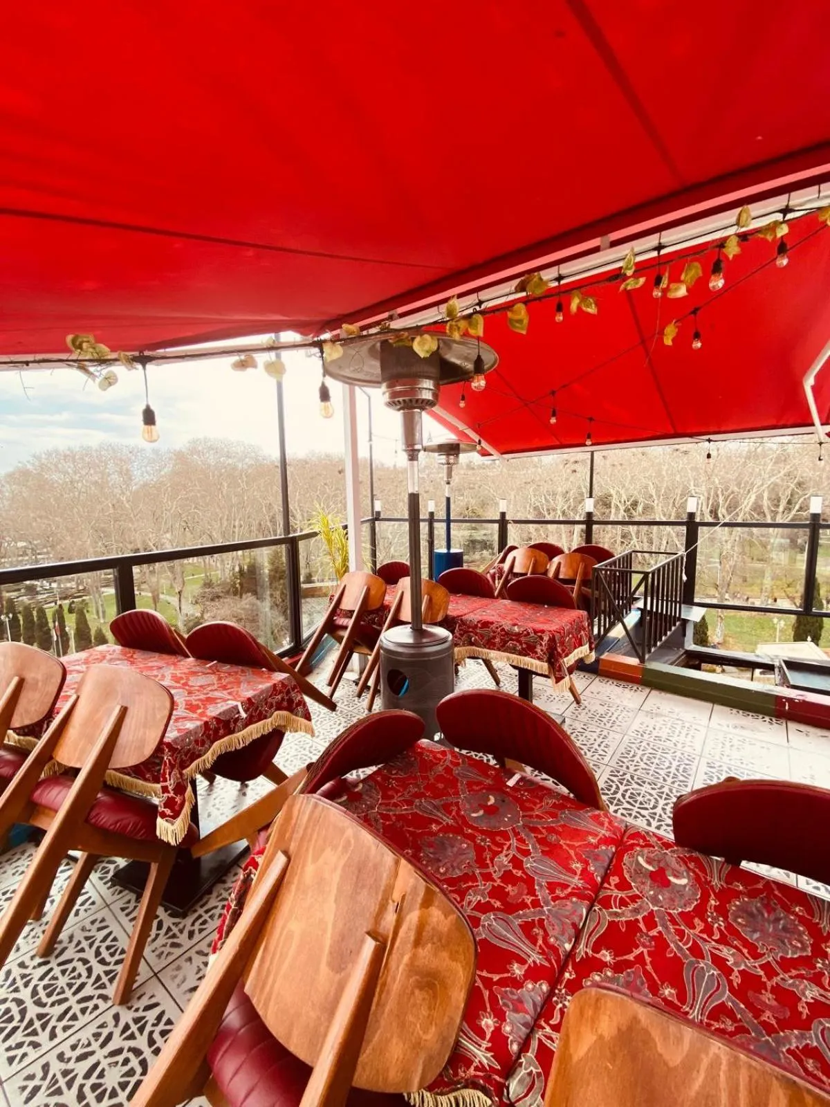 Restaurant/places to eat in Ottoman Luxury Hotel