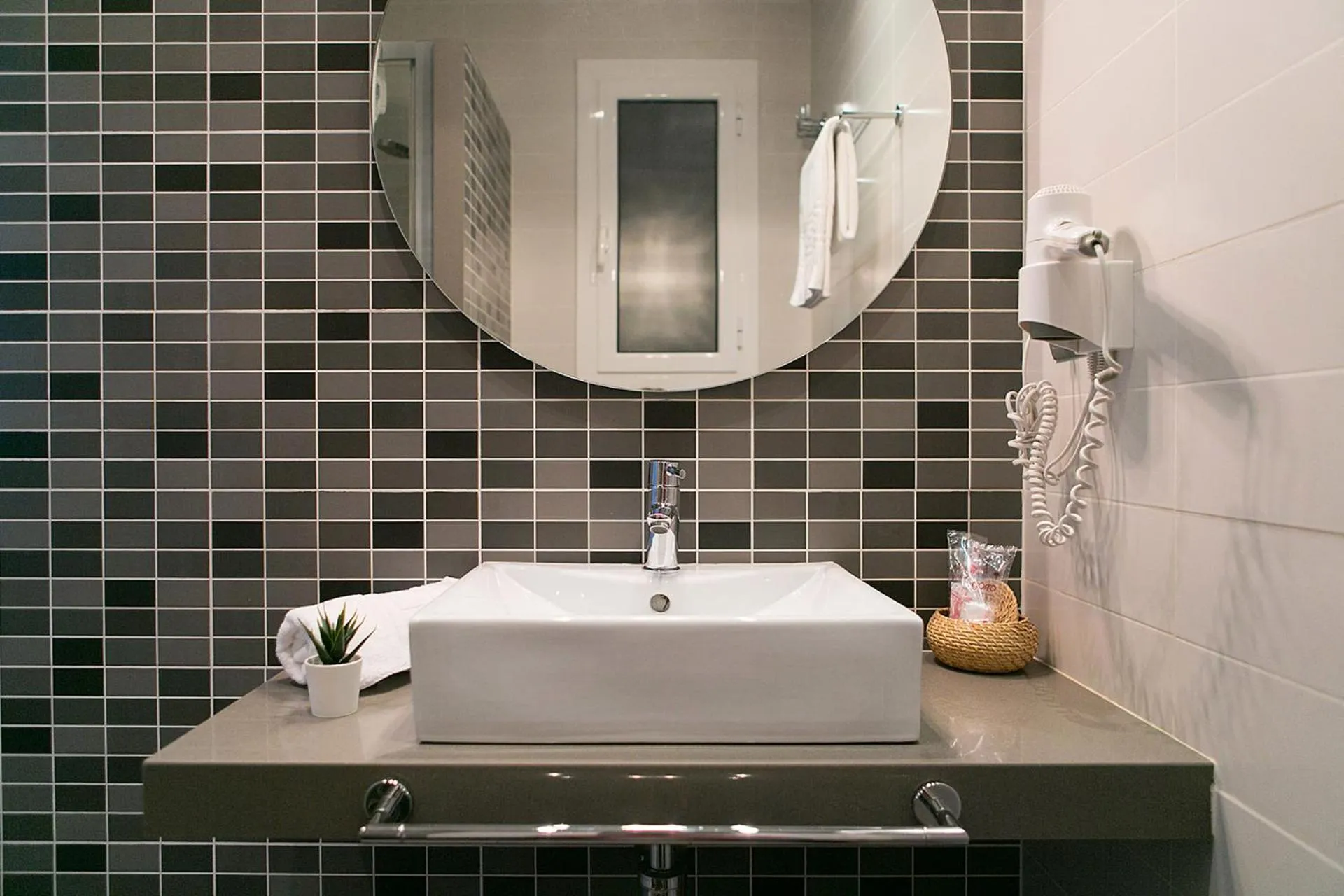 Bathroom in Blanc Guest House