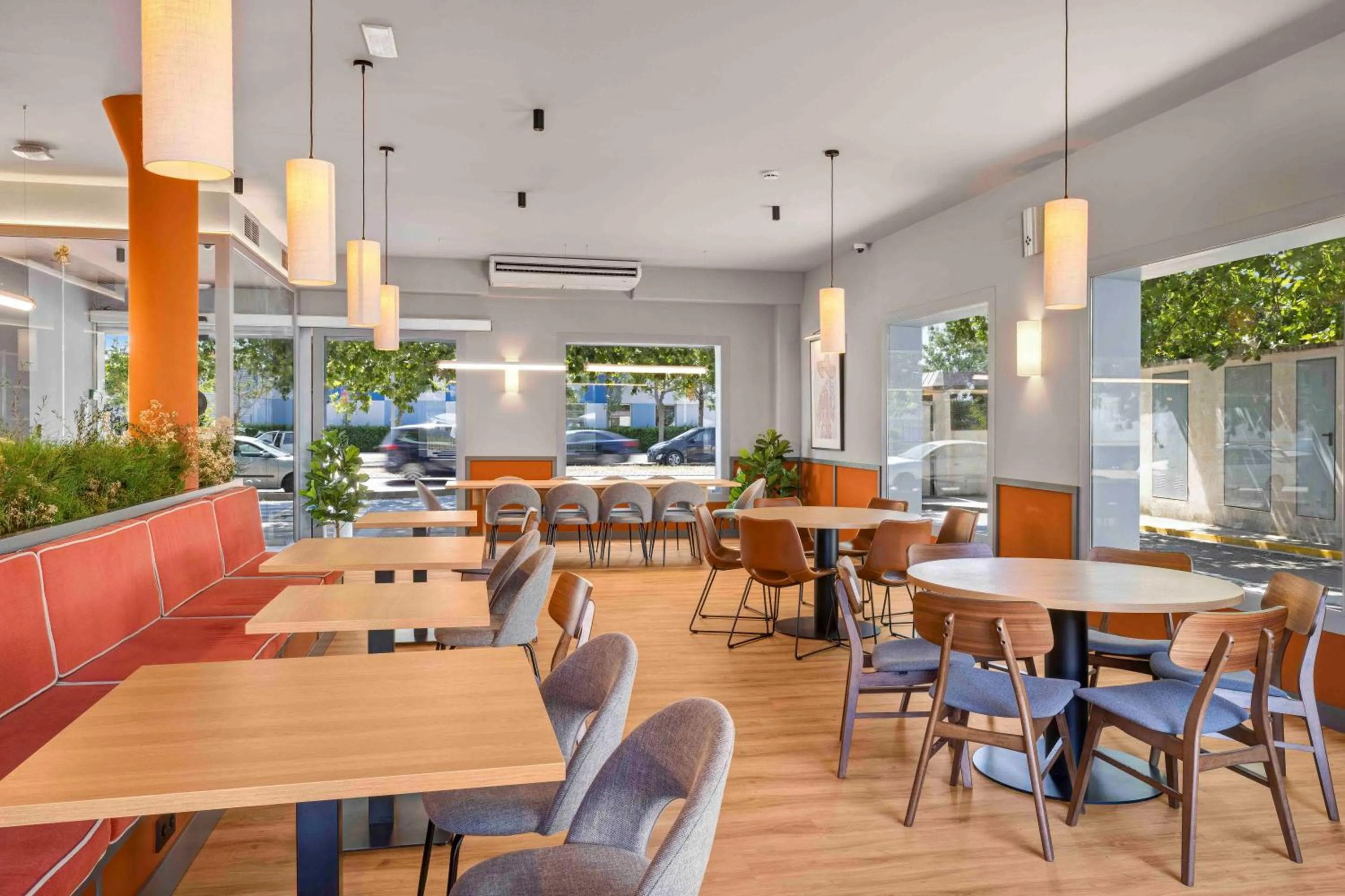 Restaurant/places to eat in B&B HOTEL Figueres