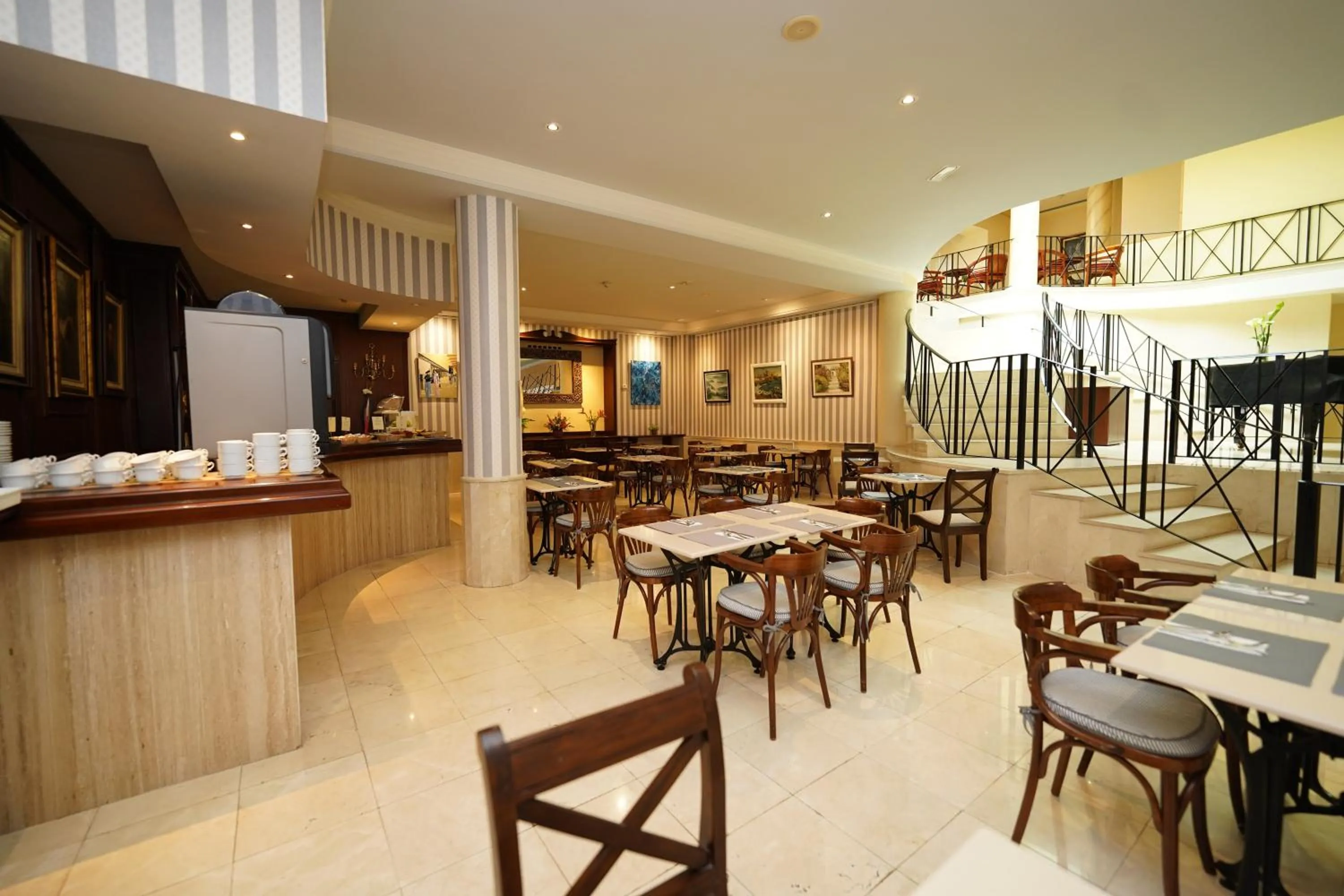 Restaurant/places to eat in Hotel RF Astoria - Adults Only