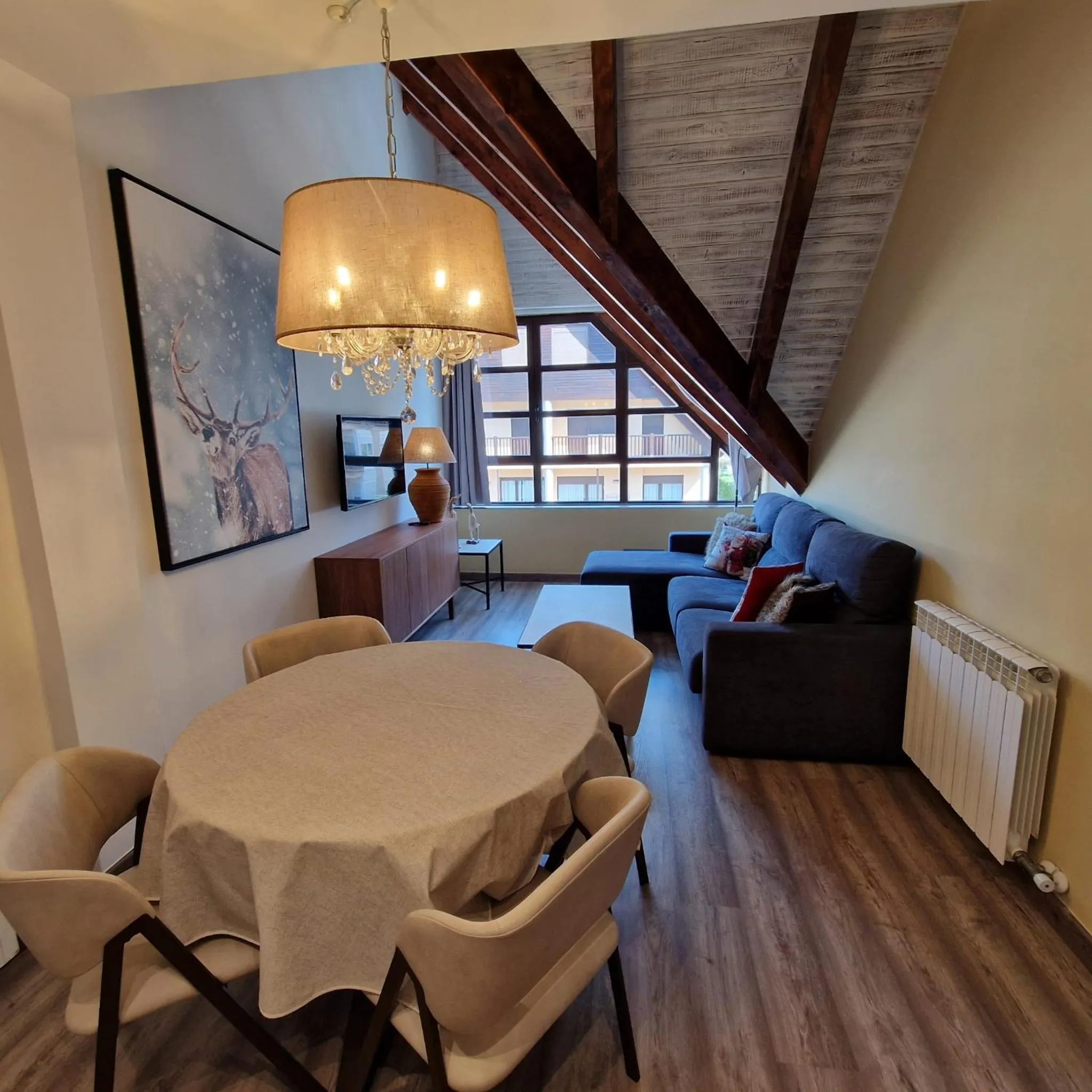 Living room in Eth Palai