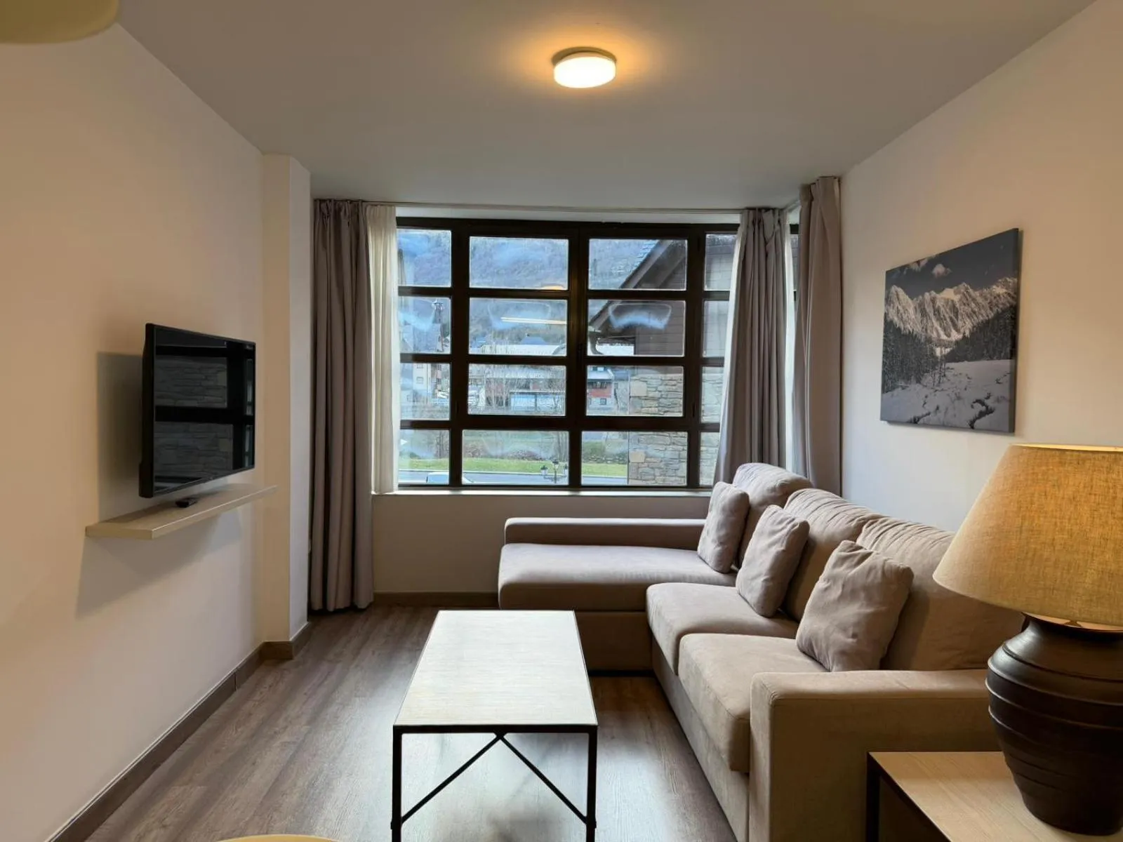 Living room in Eth Palai