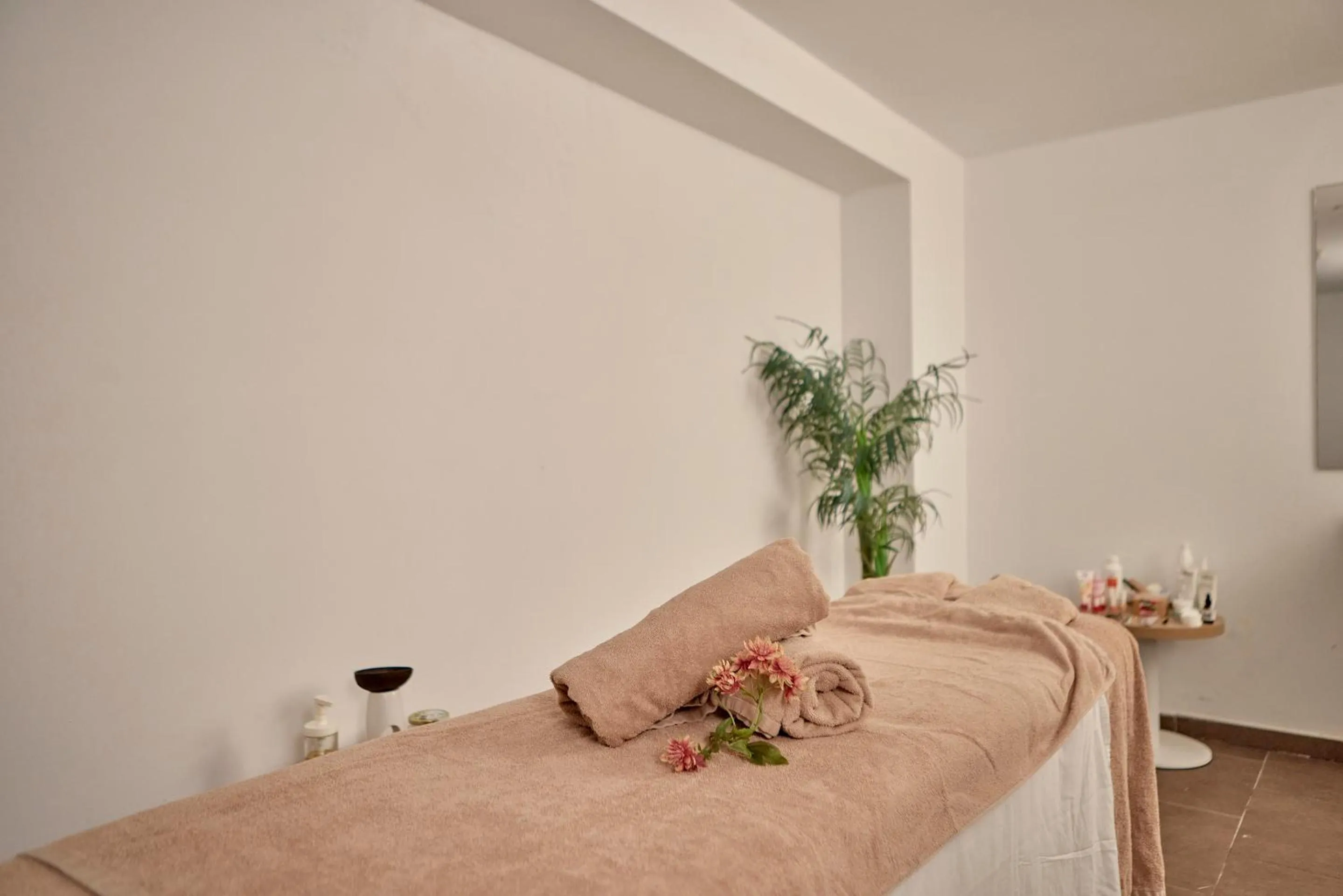 Massage in Hotel Ilusion Calma & Spa