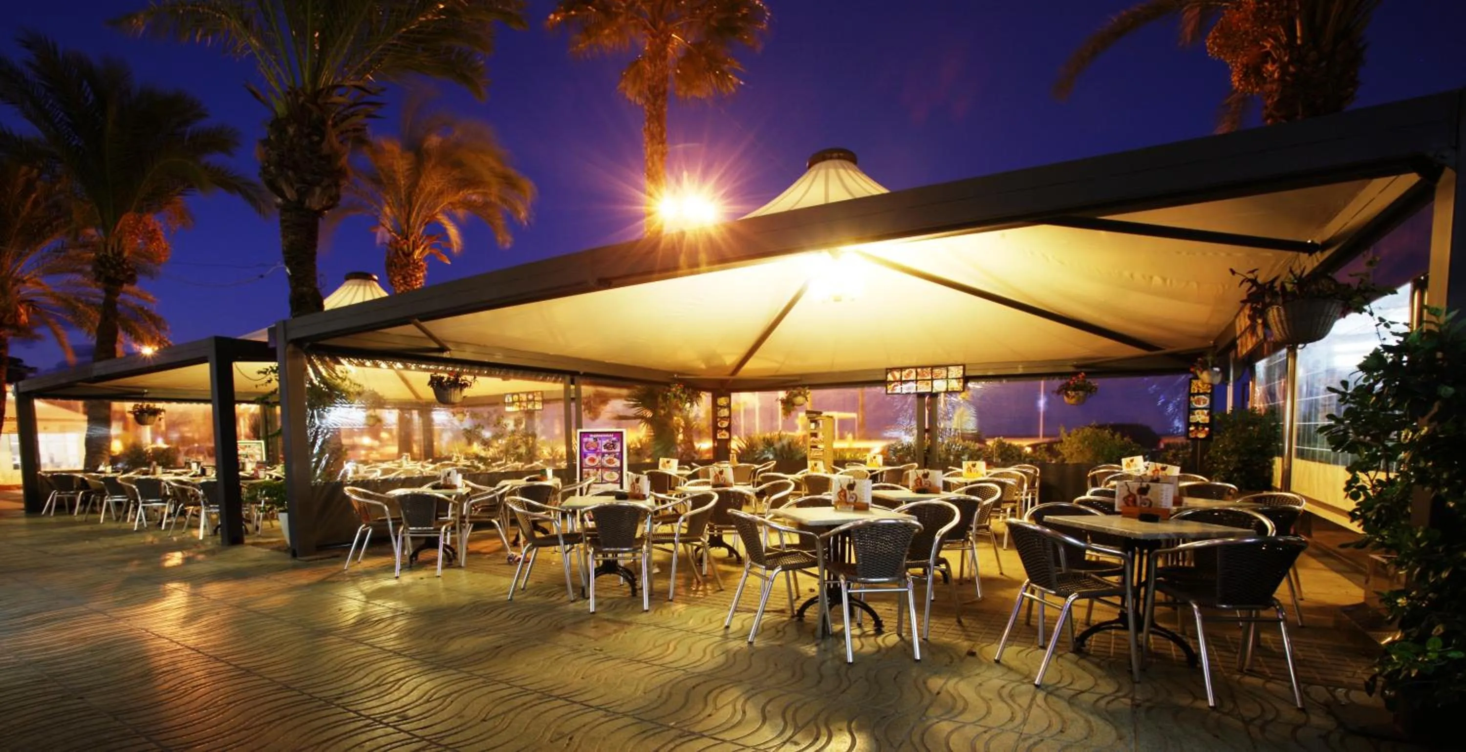 Restaurant/places to eat in La Cabaña