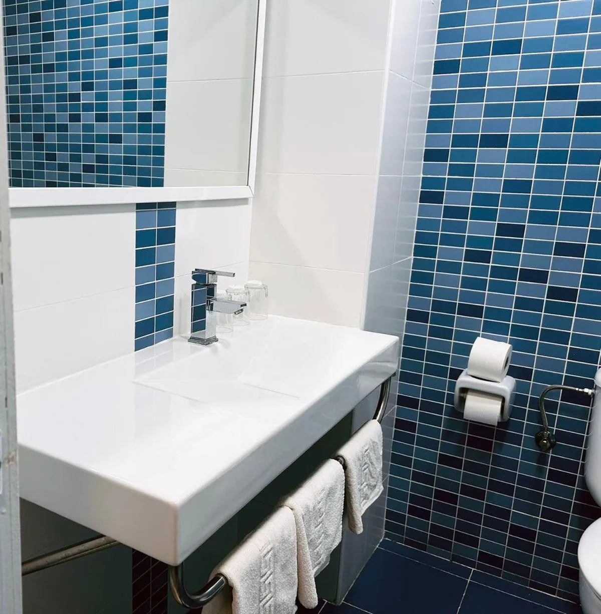 Bathroom in La Cabaña