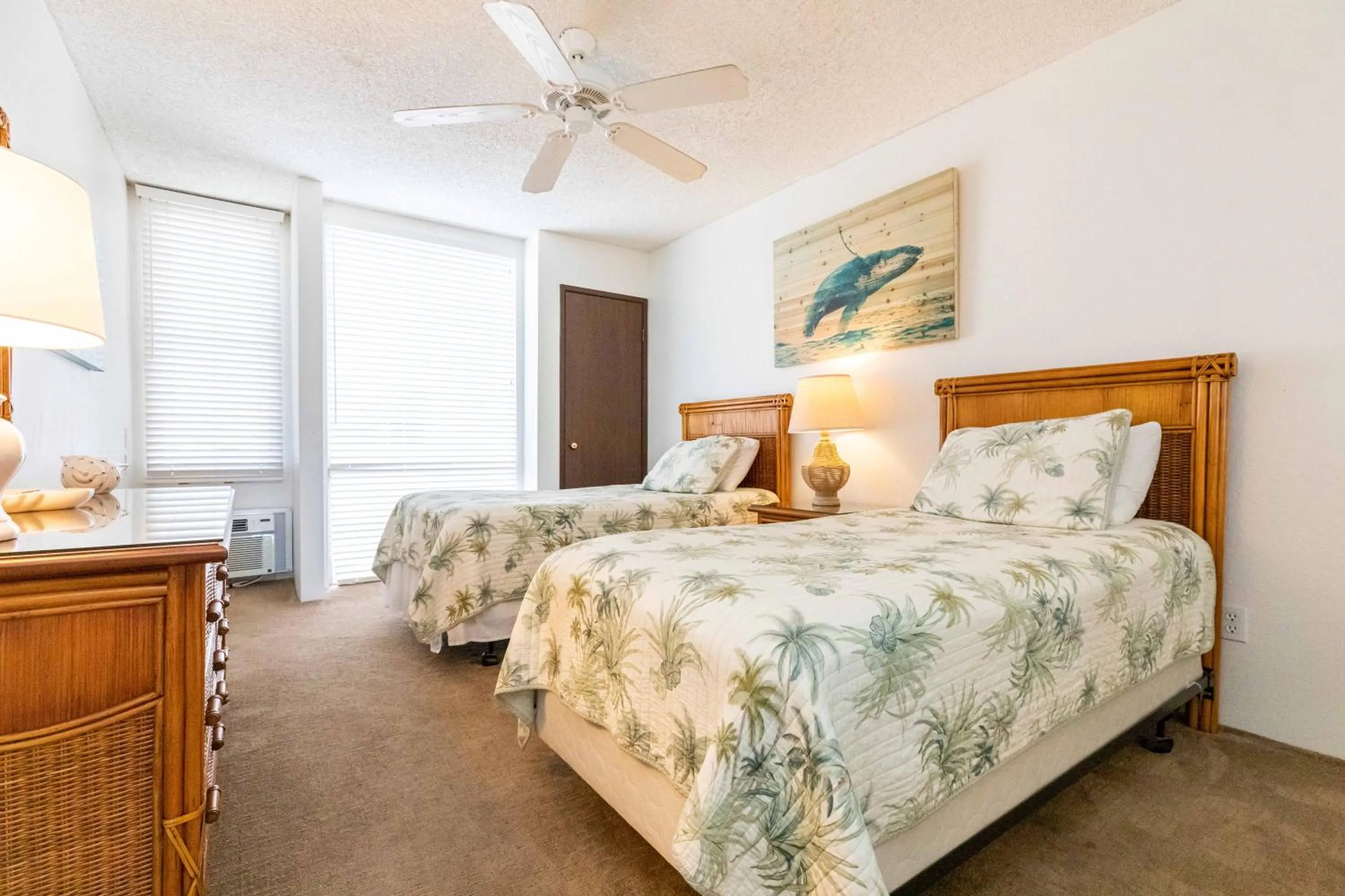 Bed in Hale Kamaole 308