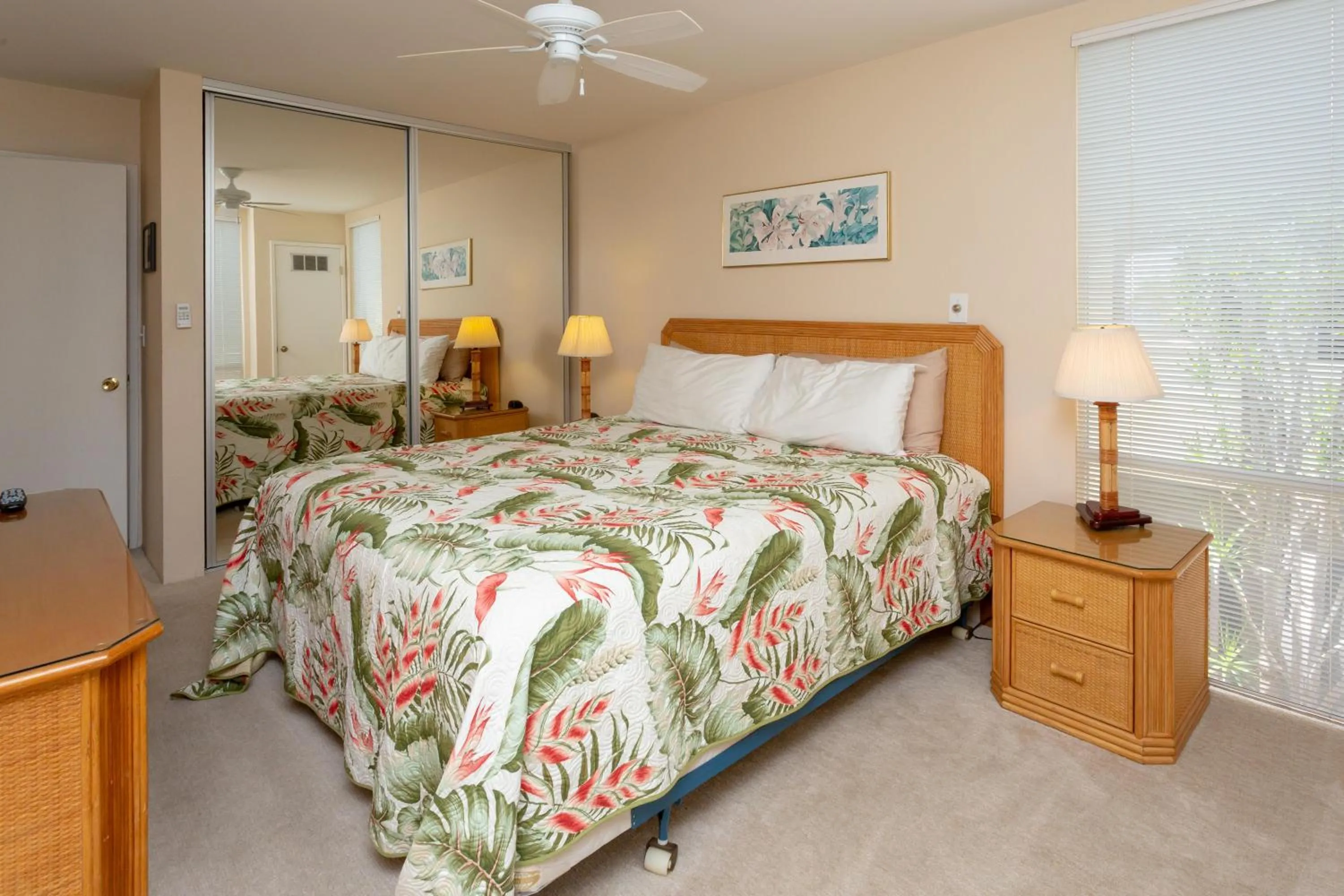 Bed in Hale Kamaole 213