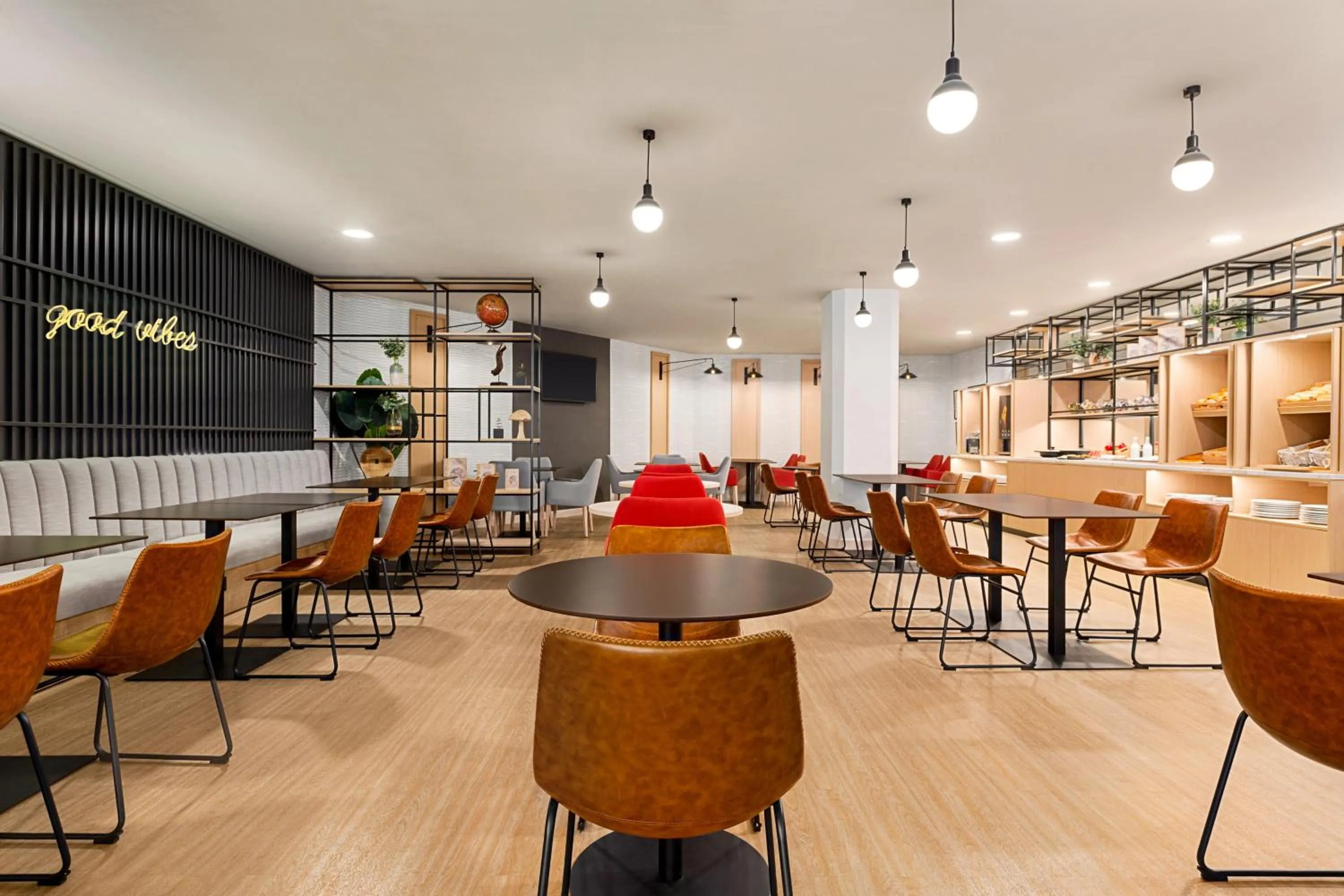 Restaurant/places to eat in Ramada by Wyndham Madrid Tres Cantos