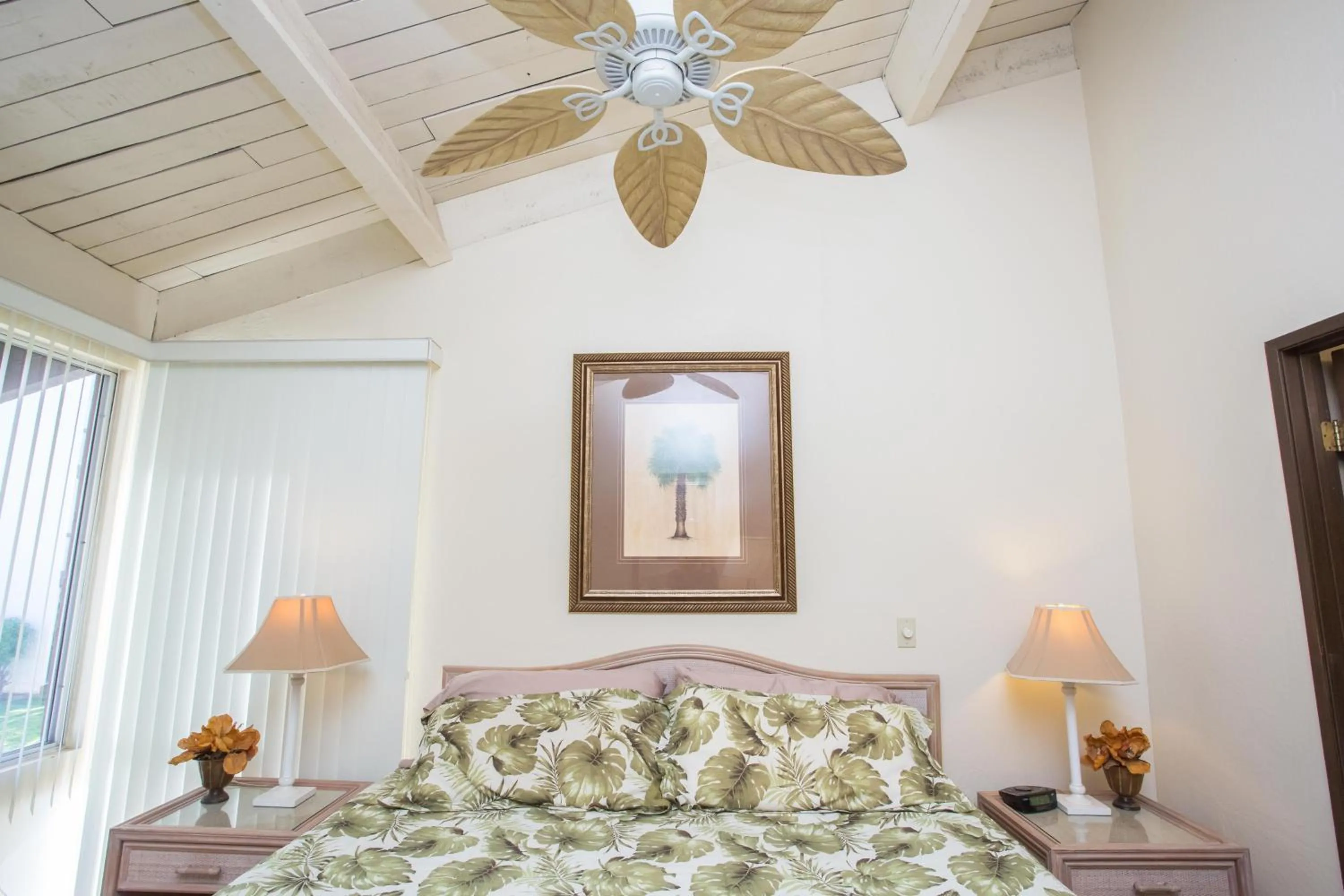 Bed in Hale Kamaole 222