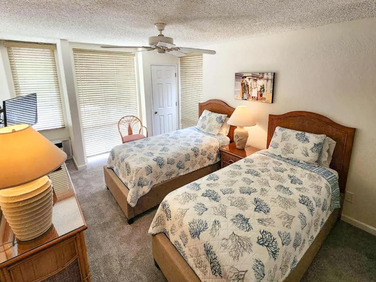 Bed in Hale Kamaole 271