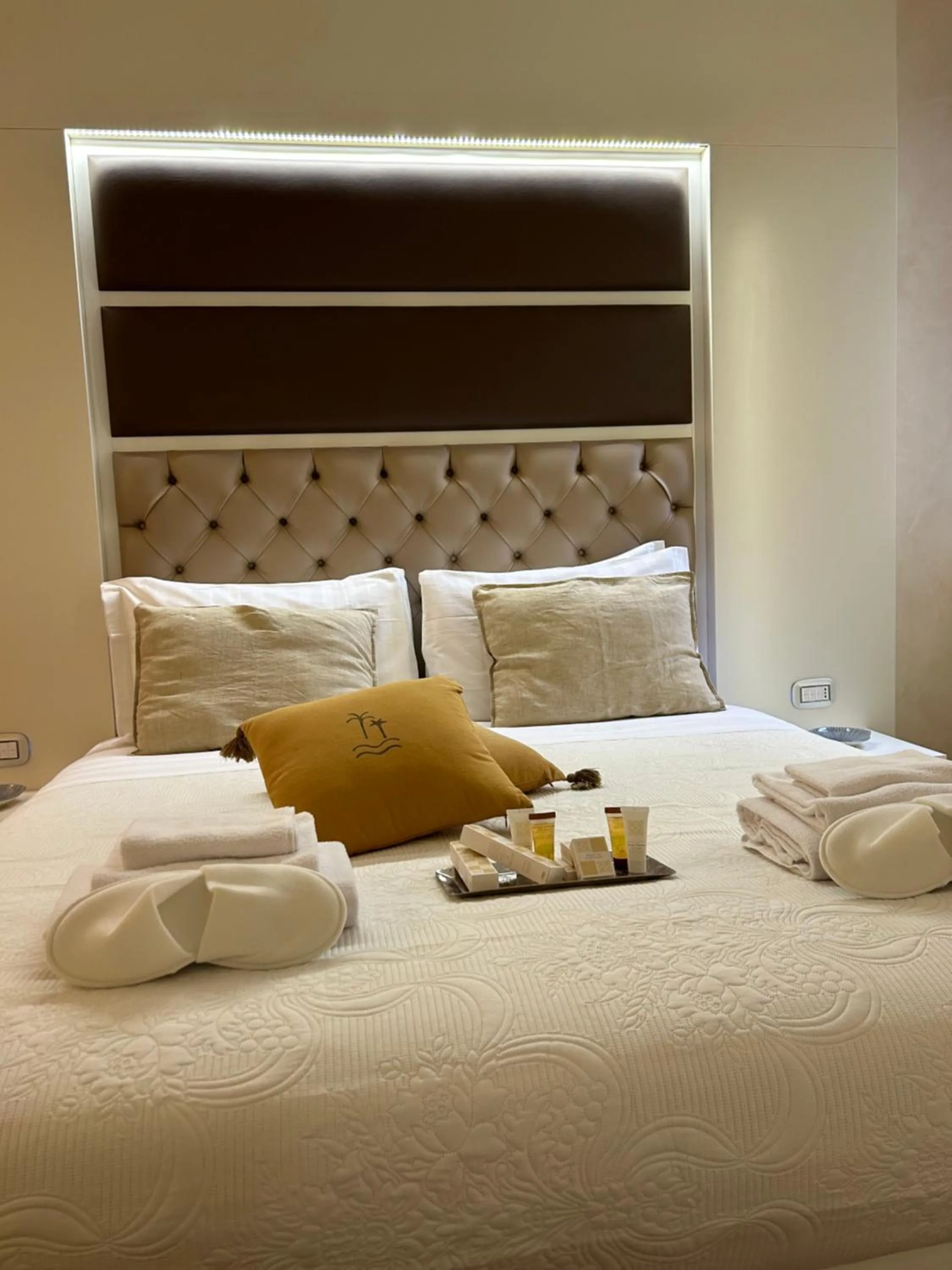 Bed in Piazza Venezia Luxury Suite