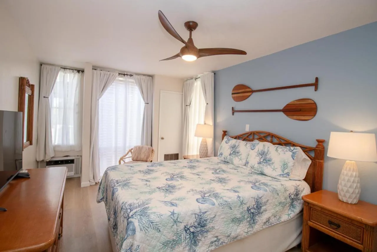 Bed in Hale Kamaole 240