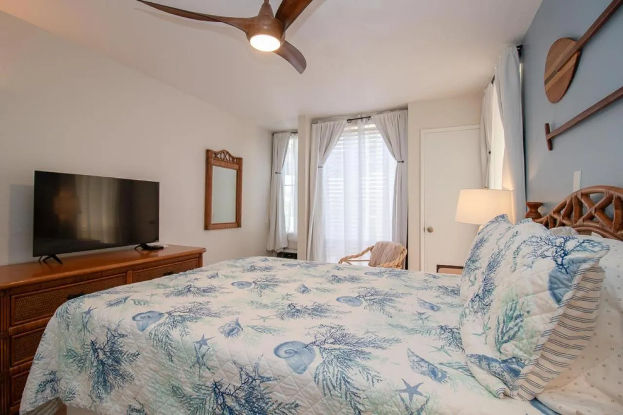 Bed in Hale Kamaole 240