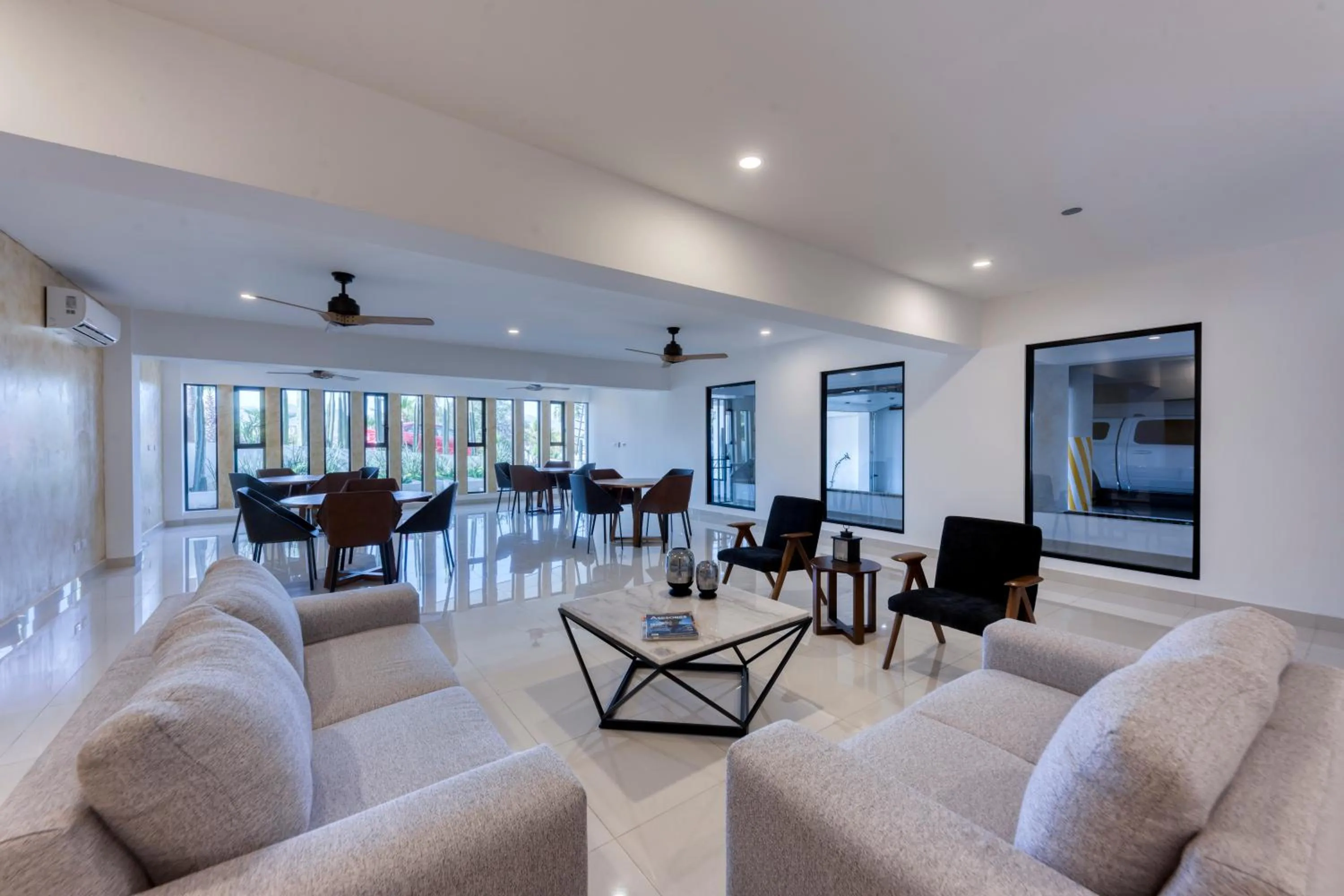 Game Room in Pedregal Towers