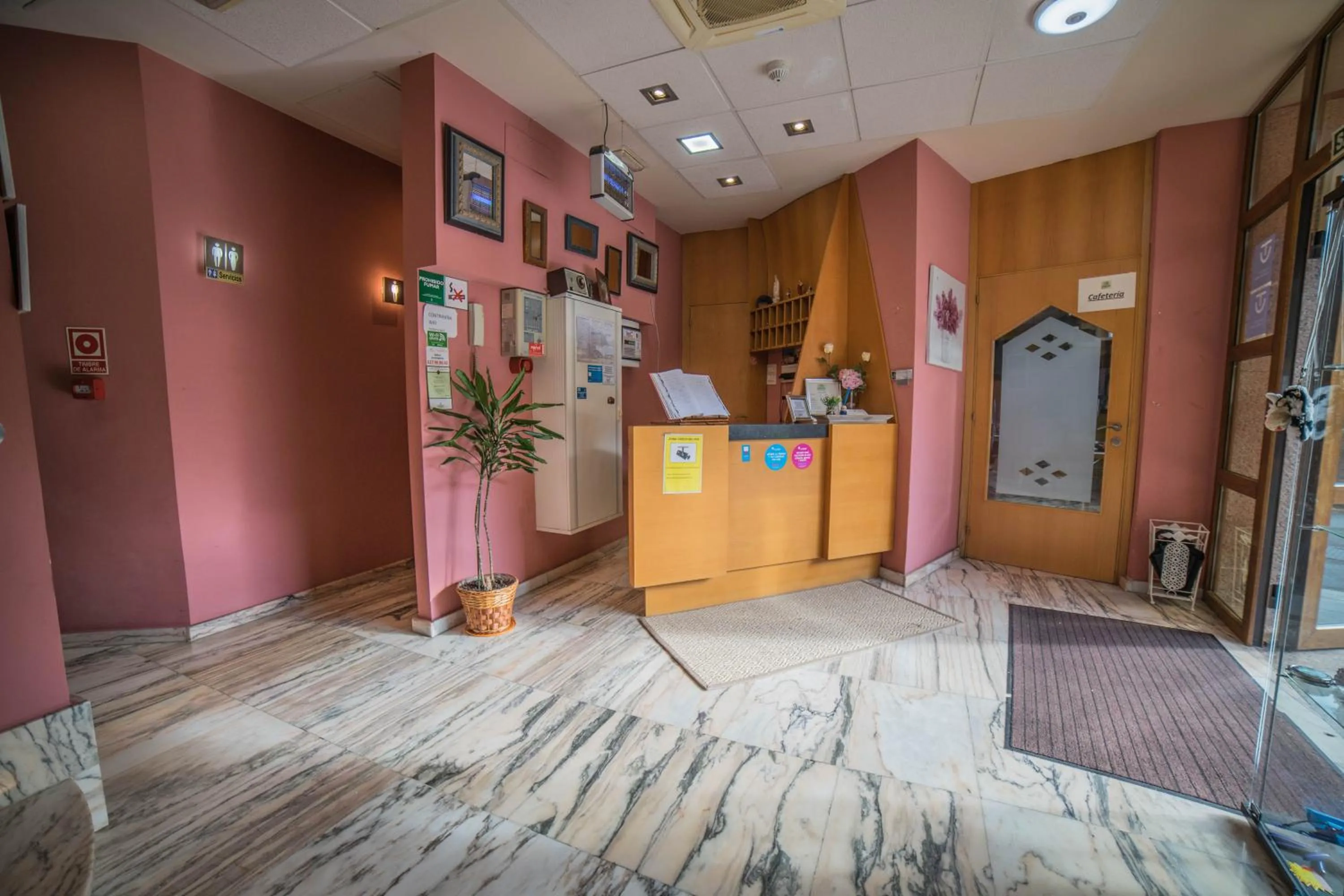 Lobby or reception in Hotel las Cruces