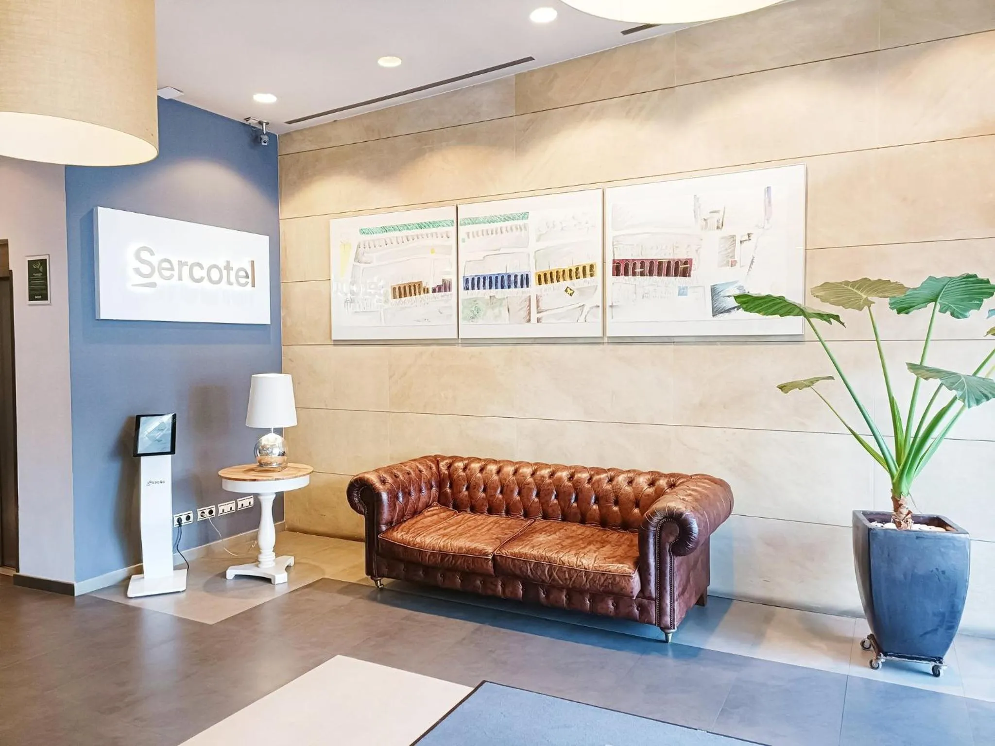 Decorative detail in Hotel Sercotel Portales