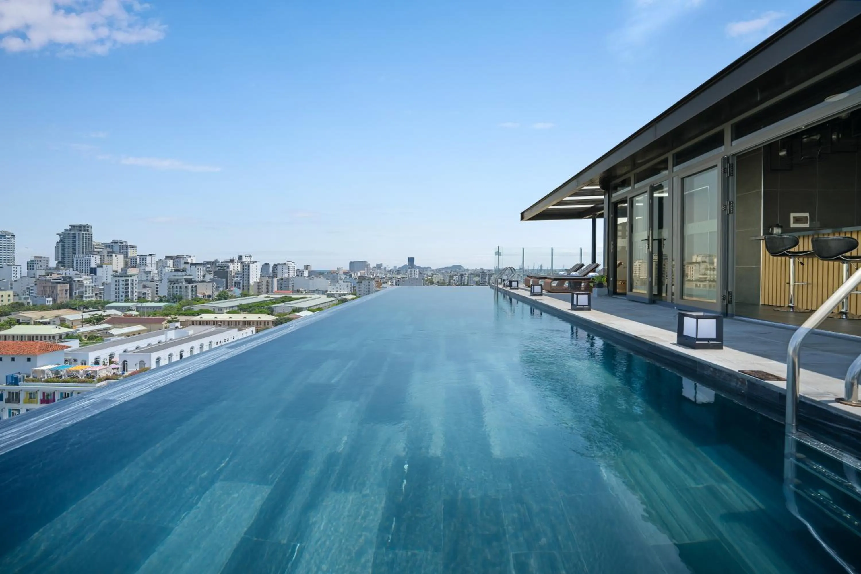 Swimming pool in Estrella Boutique Hotel
