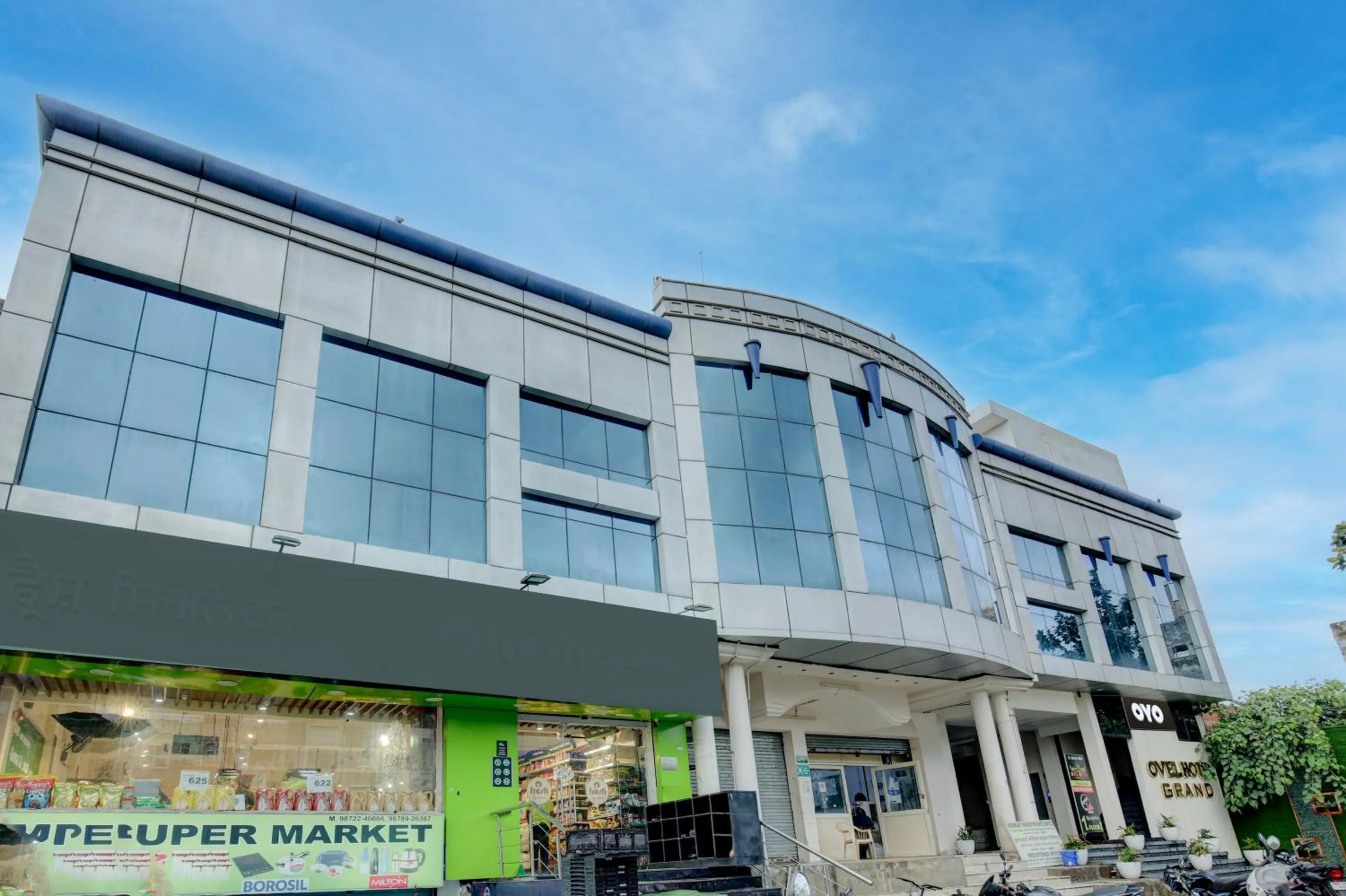 Facade/entrance in Collection O Ovel Hotel Grand