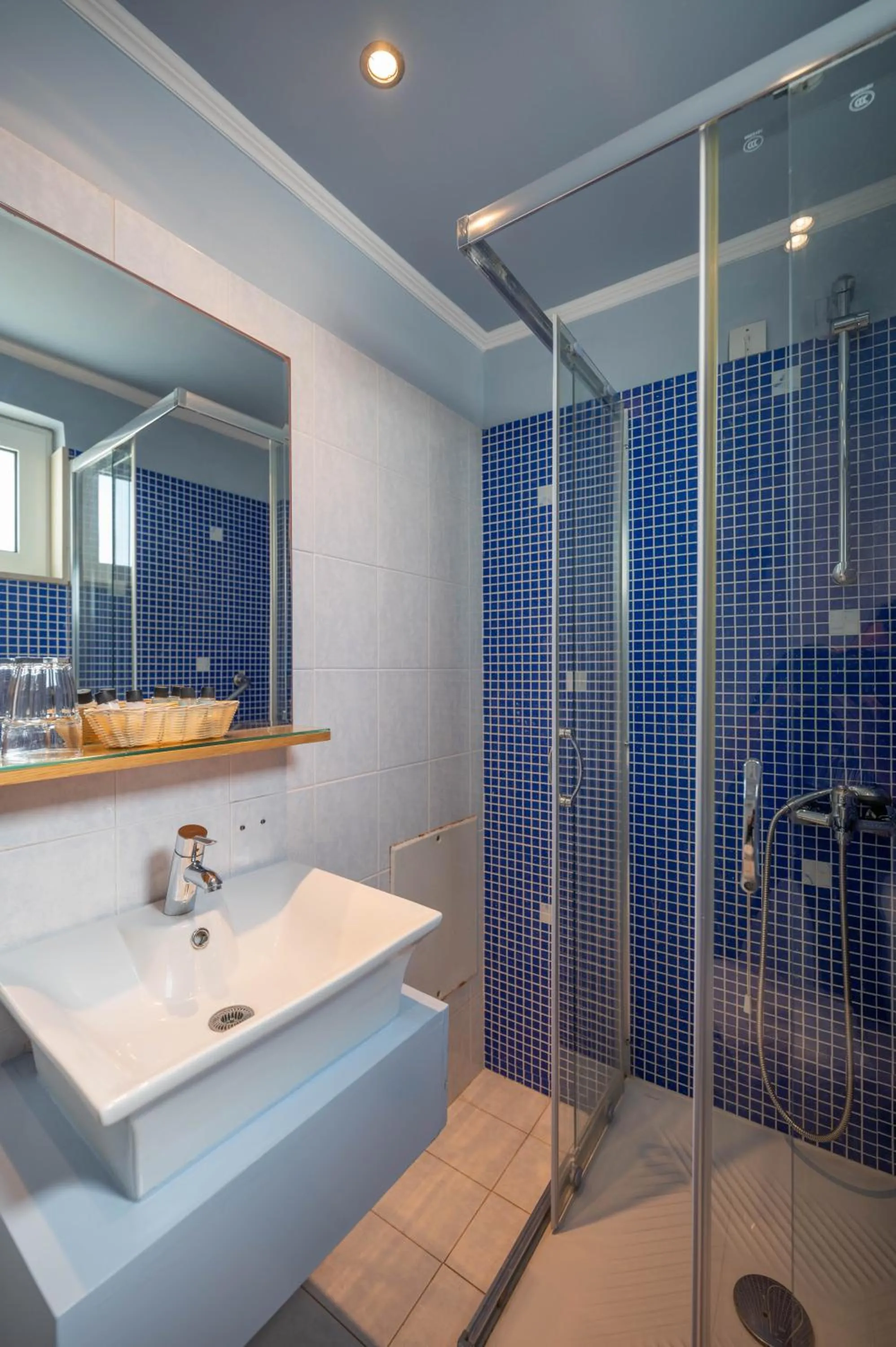 Shower in Kitro Beach Hotel - Adults Only