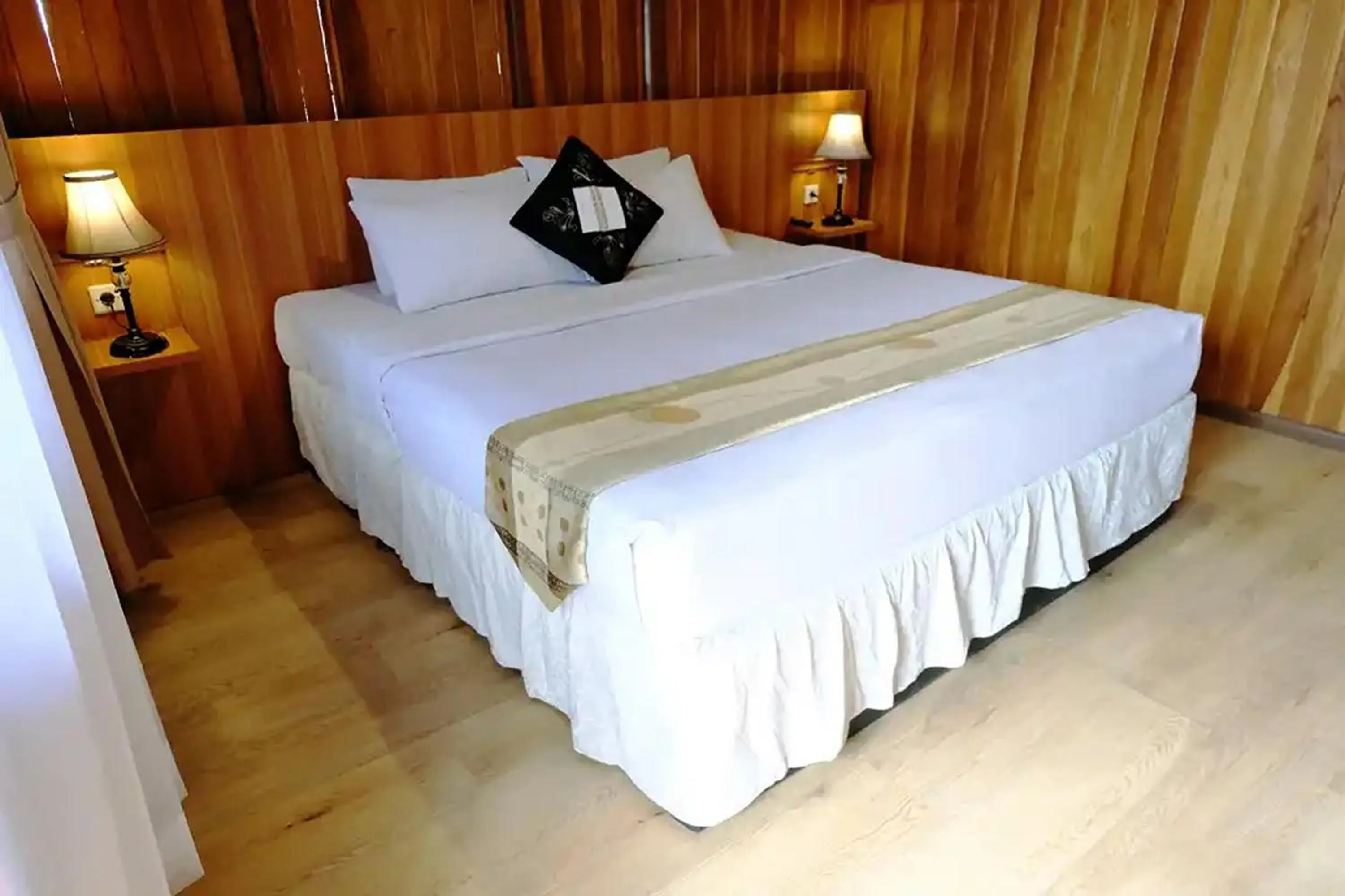 Bed in Hotel Pesona Ciwidey