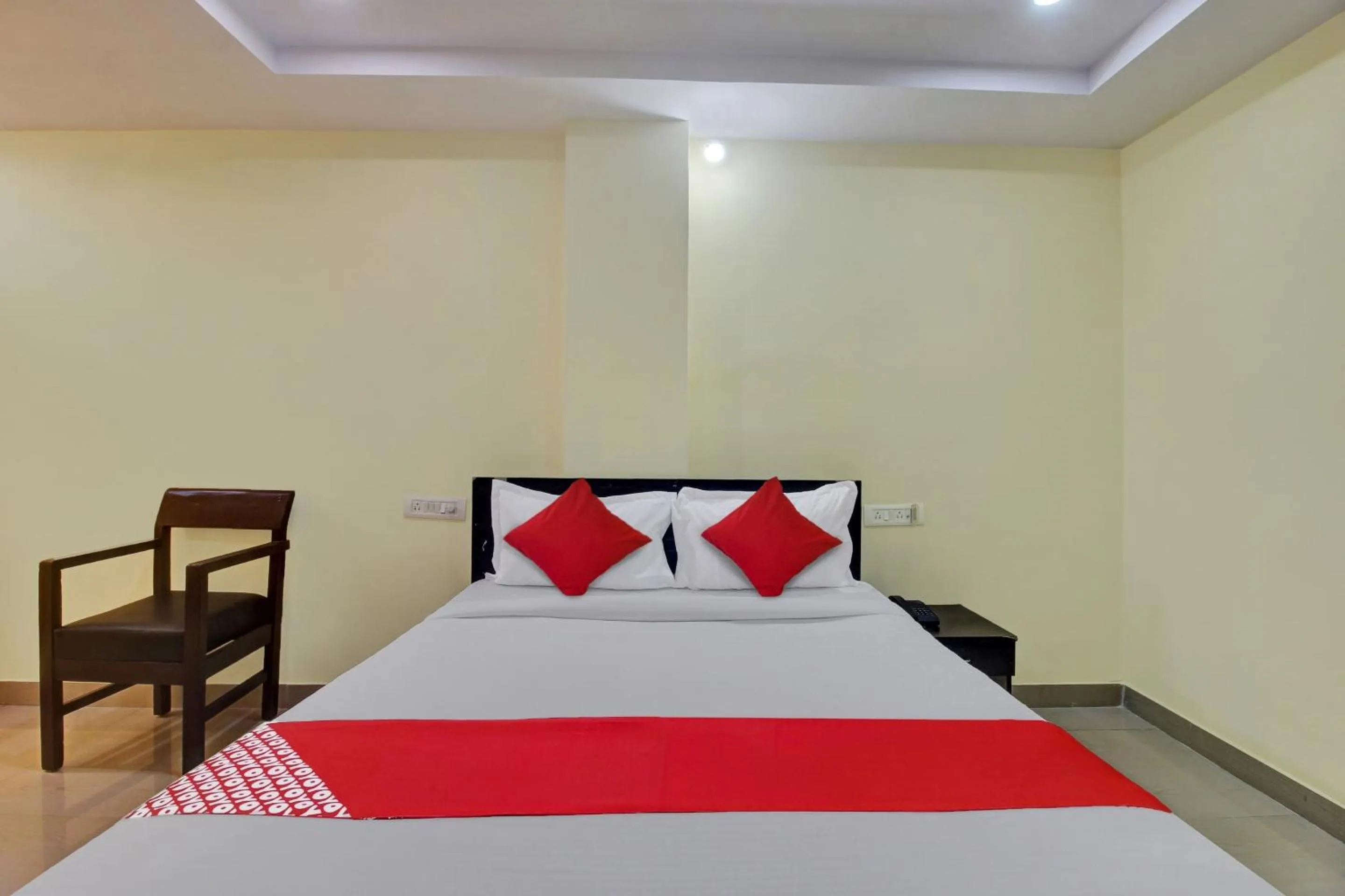 Bedroom, Bed in Hotel O Srinika Grand NEAR Shamshabad Airport