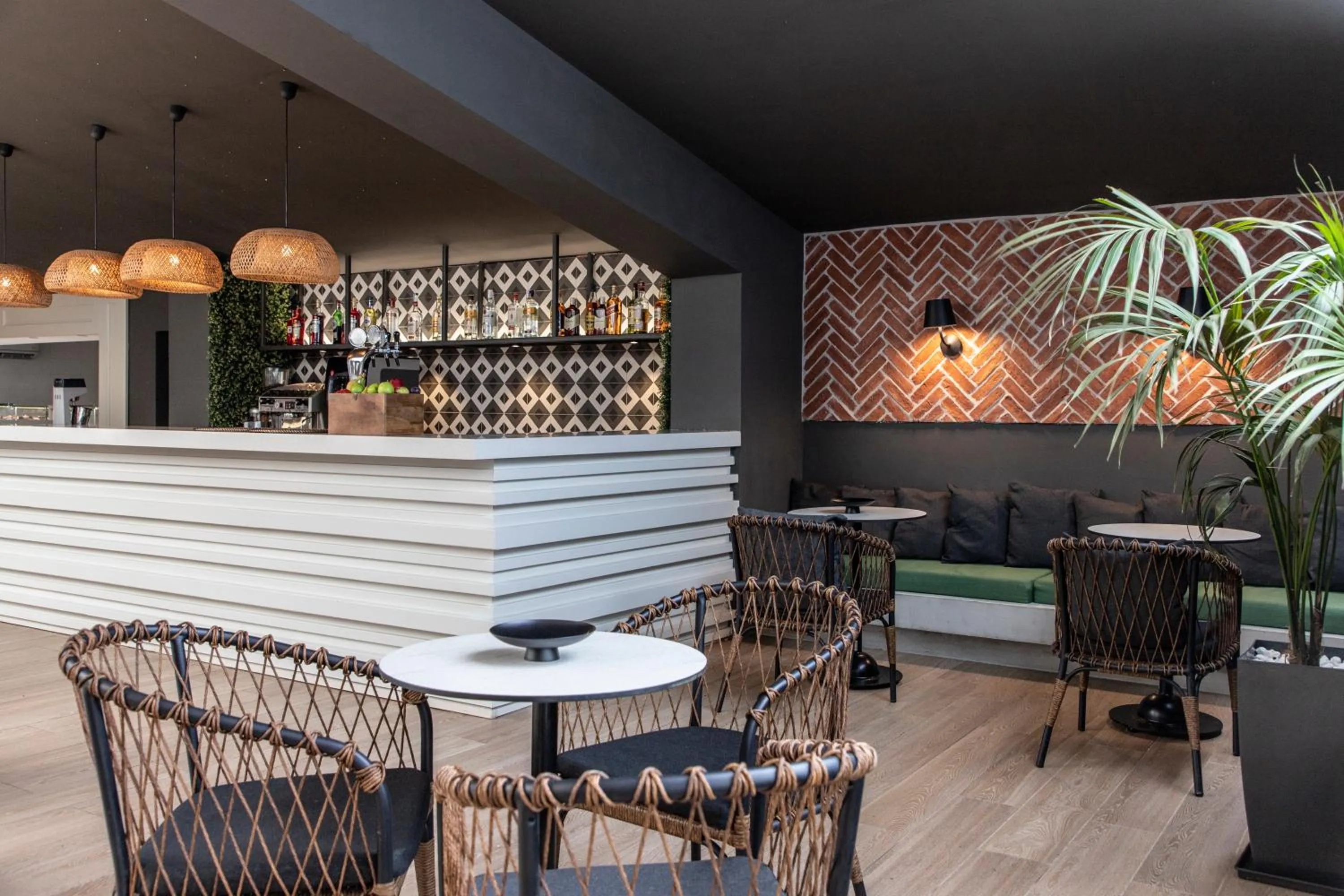 Lounge or bar in Eden Roc Resort - All Inclusive