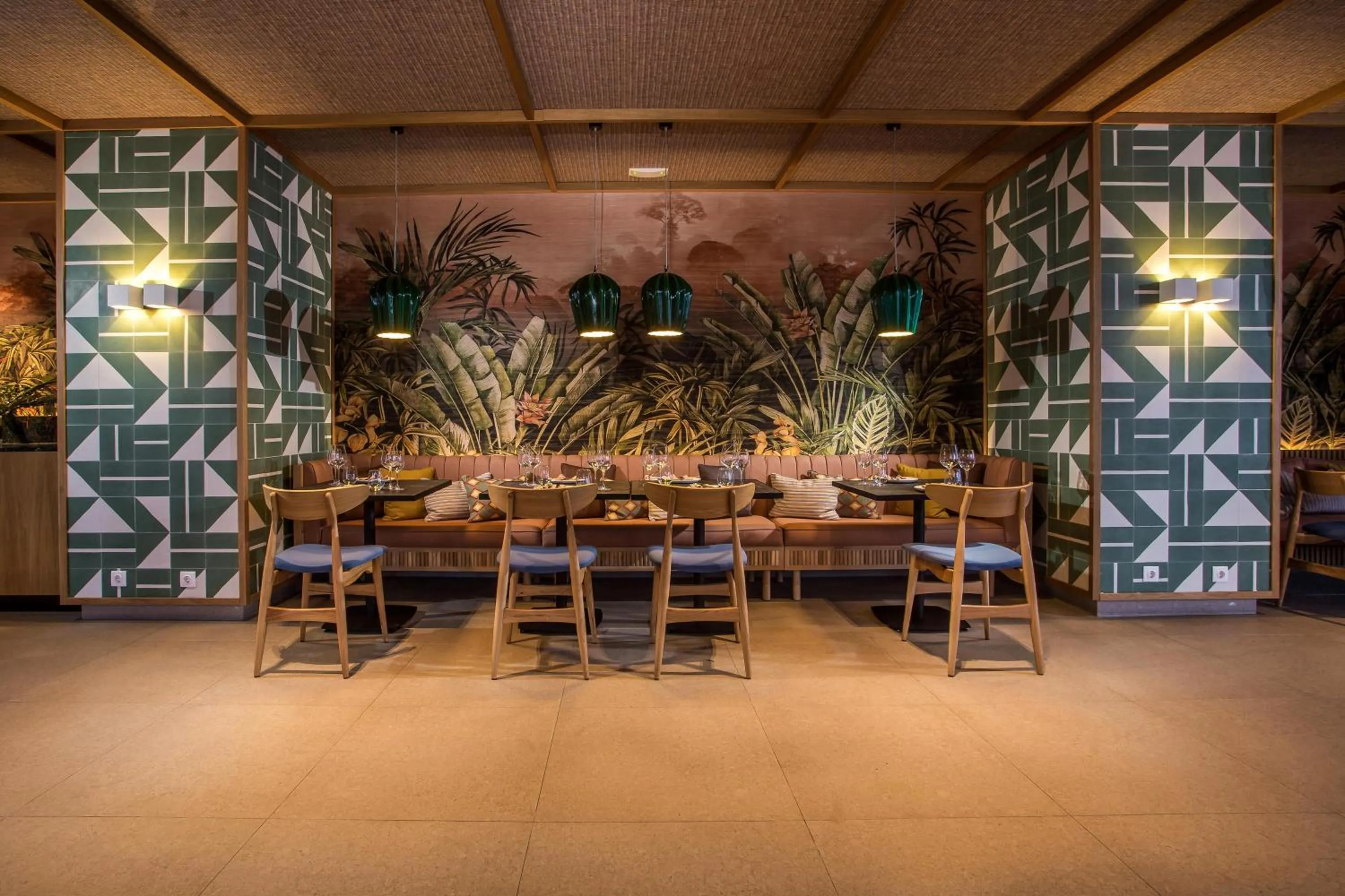 Restaurant/places to eat in Eden Roc Resort - All Inclusive