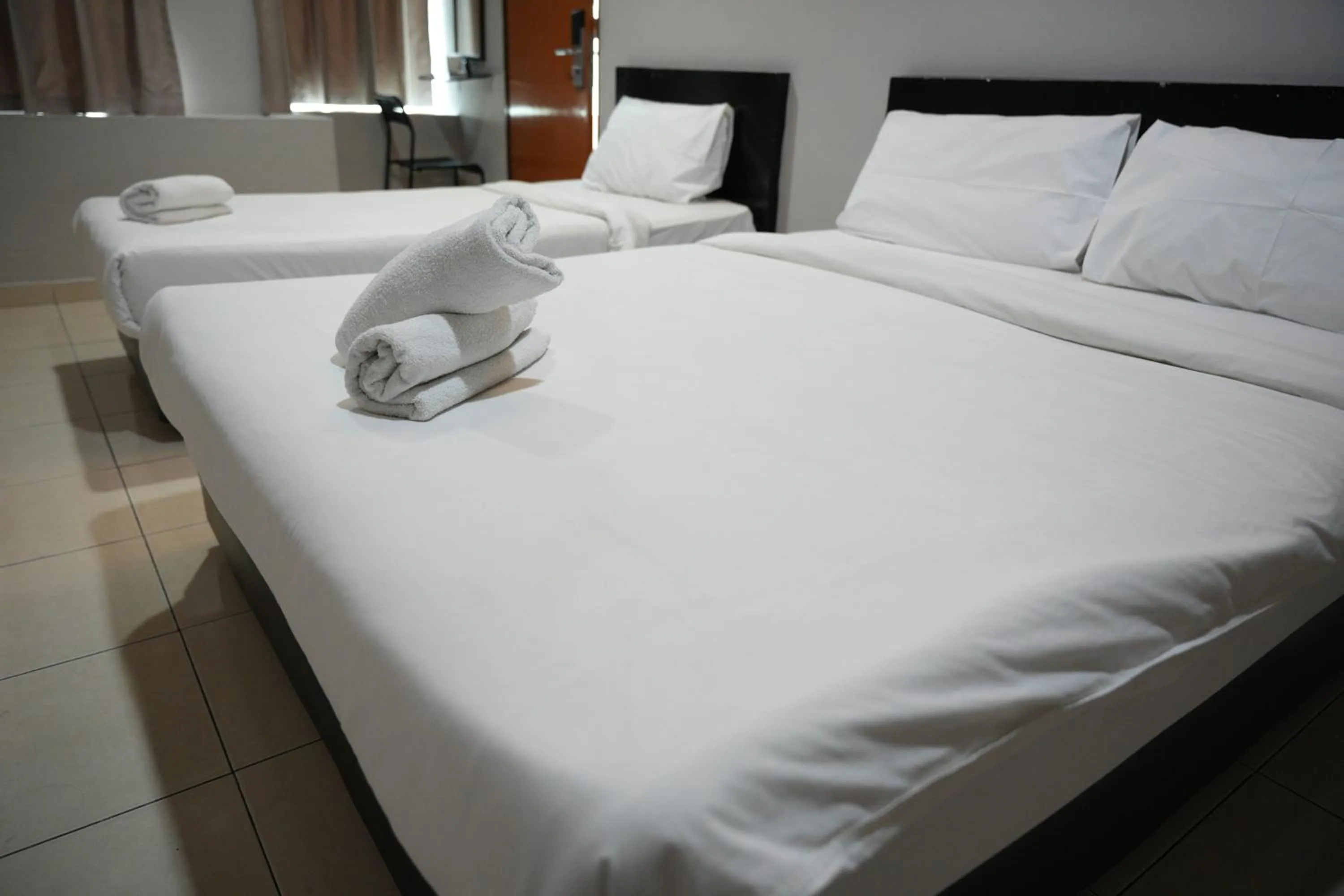 Bed in HOTEL AVATARR