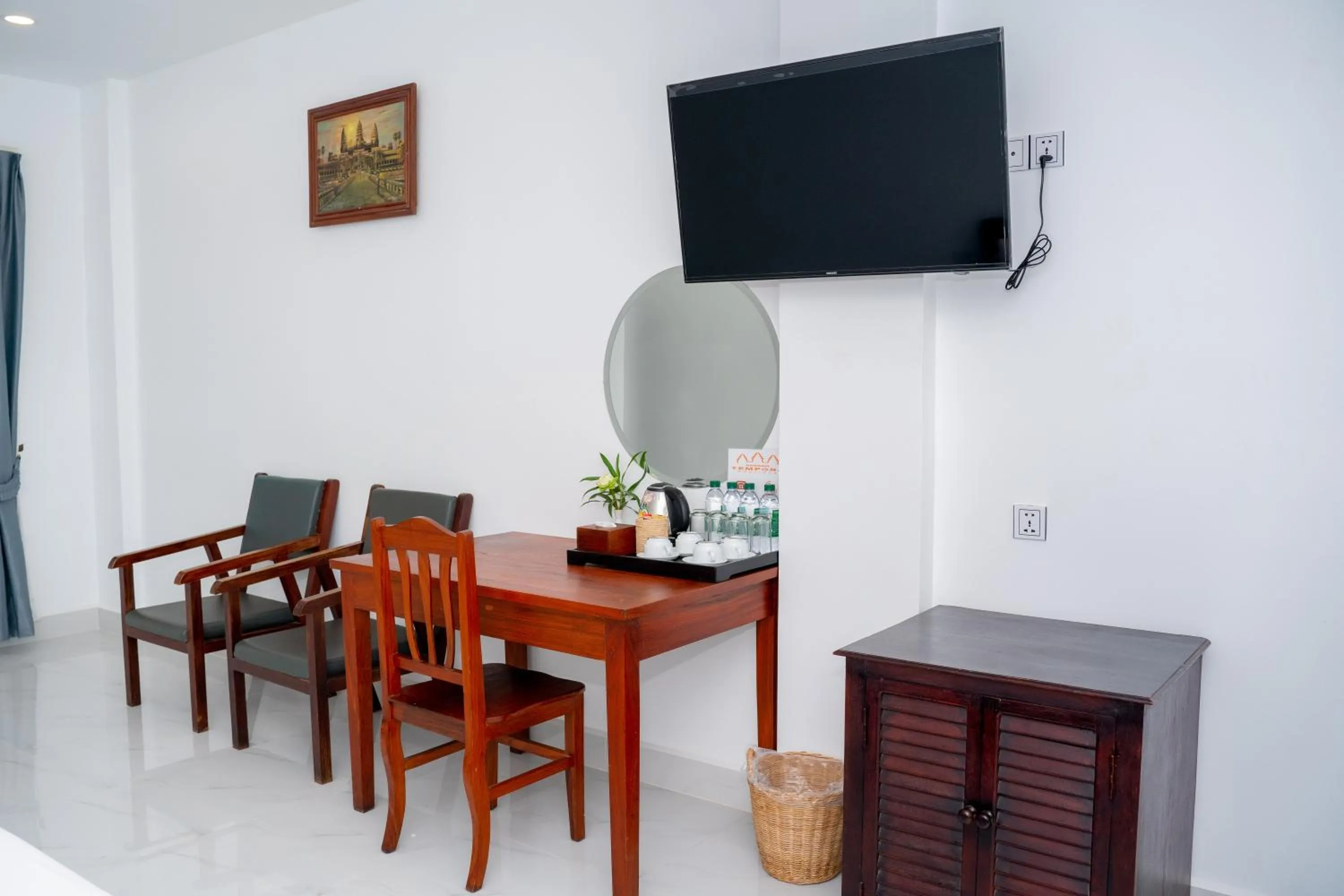 TV and multimedia in Angkor Tempora Boutique