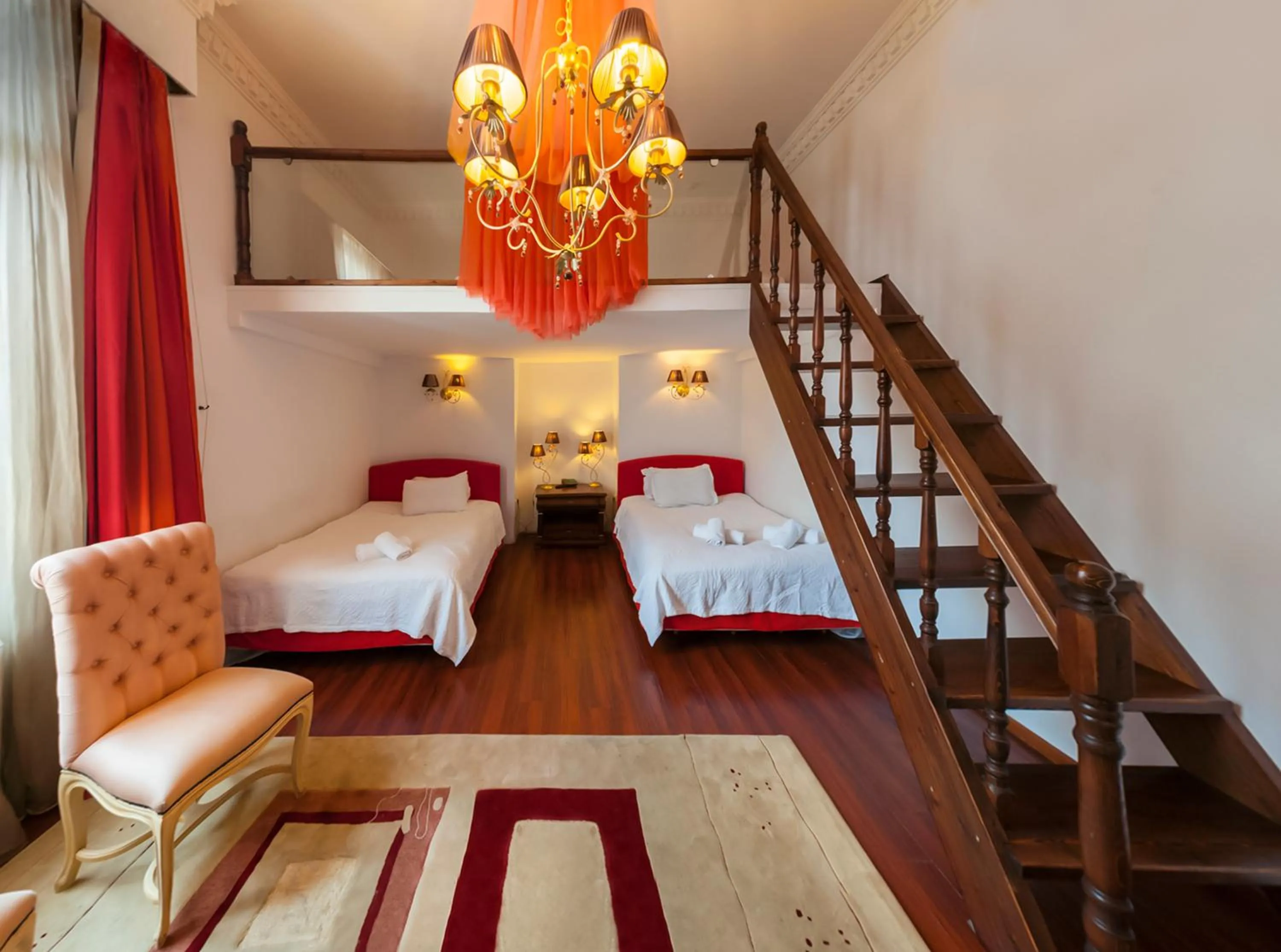 Photo of the whole room, Bed in Acropolis Museum Boutique Hotel