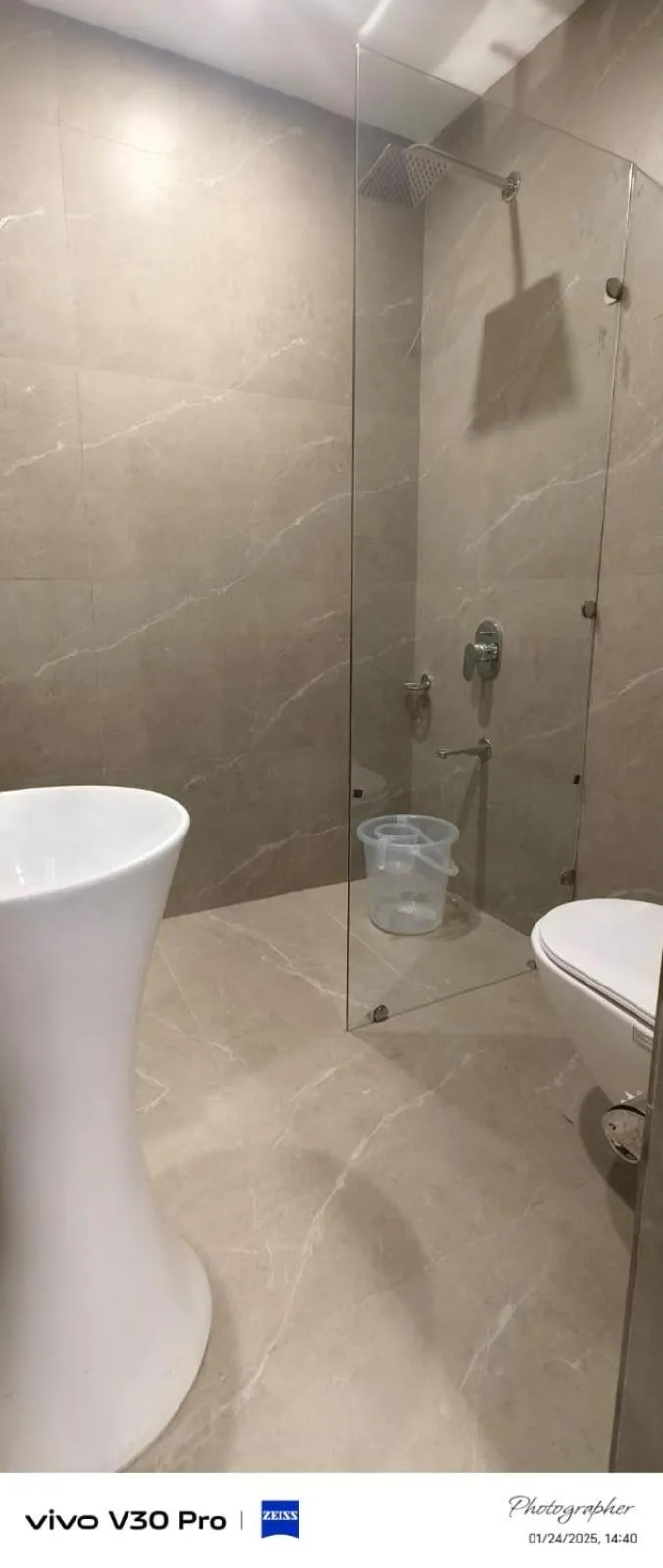 Shower in 5 States Resort