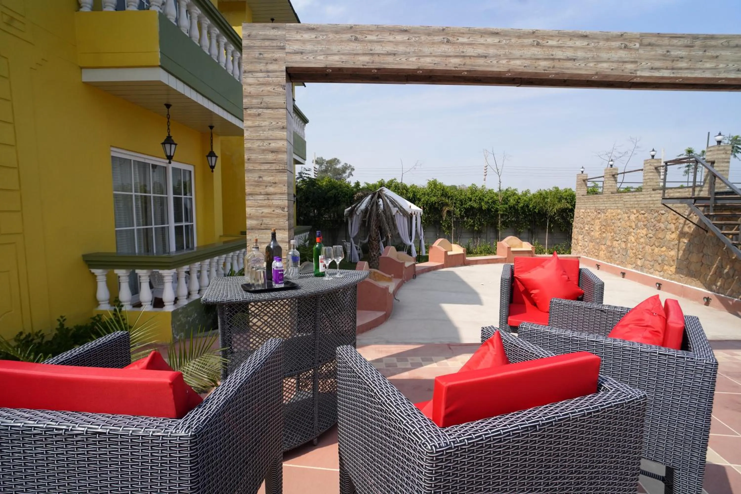 Swimming pool in 5 States Resort