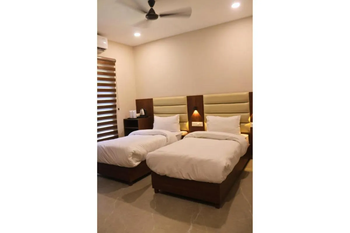 Bed in 5 States Resort