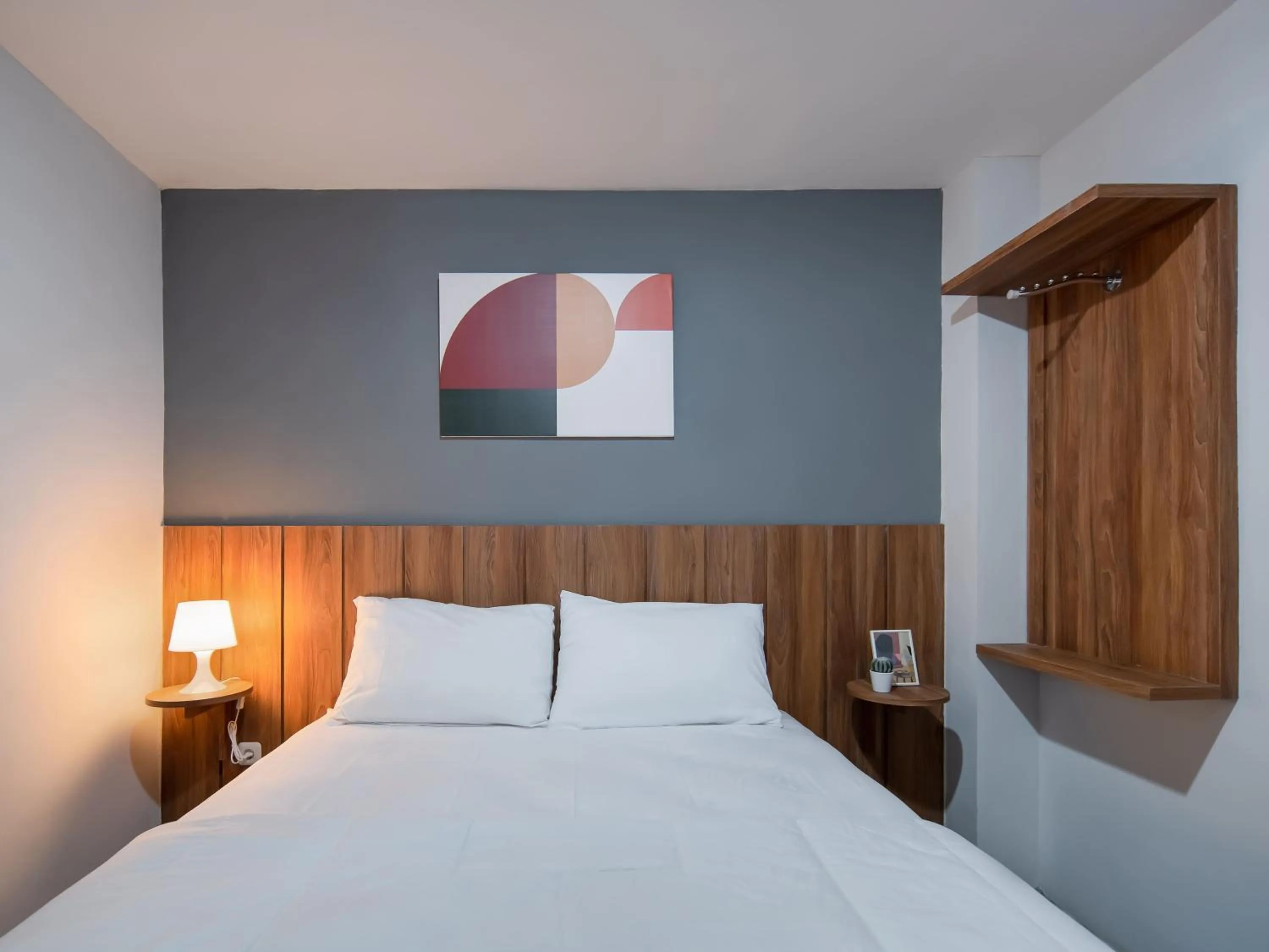 Bed in Cove Accordia Residence