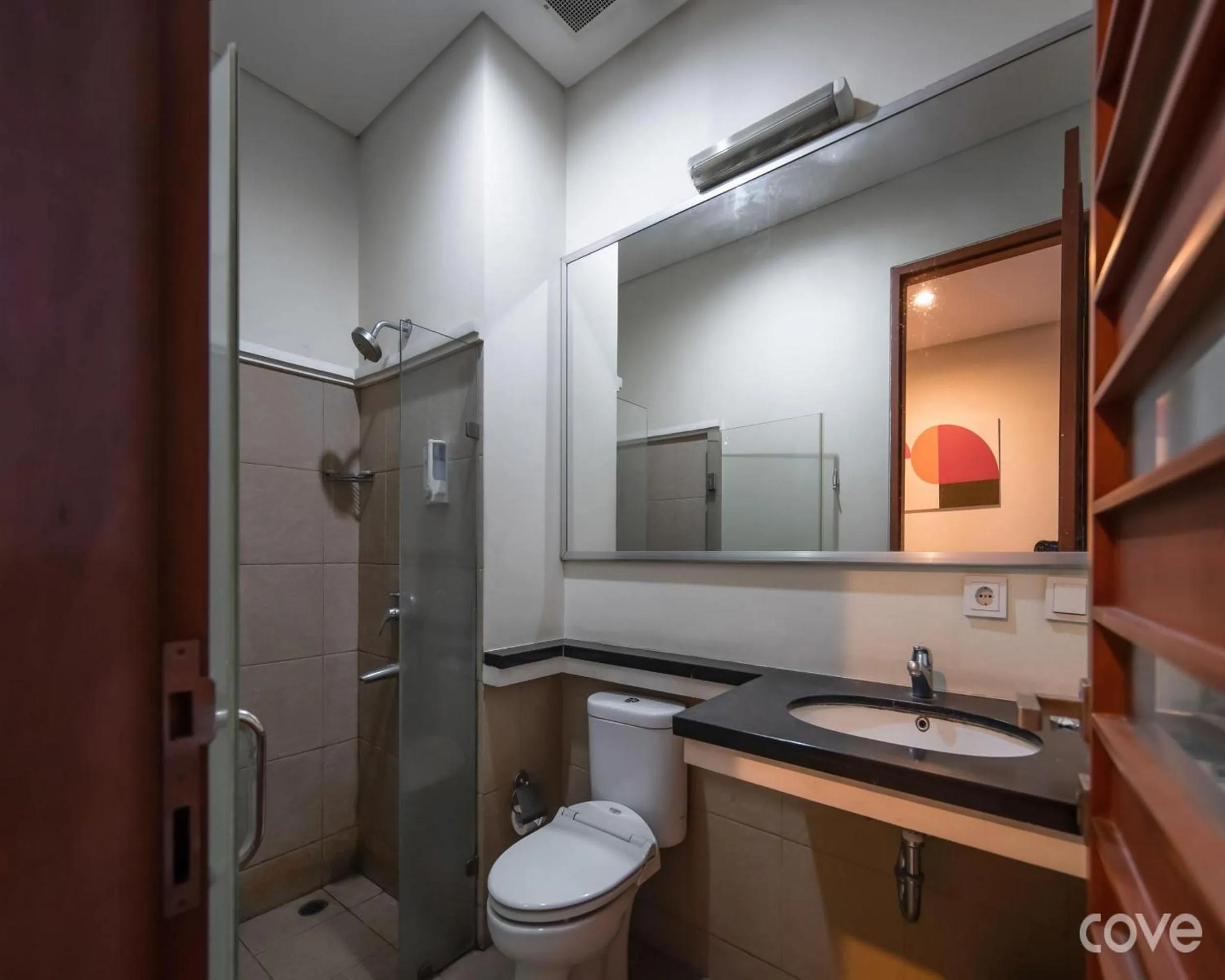 Bathroom in Cove Arimbi