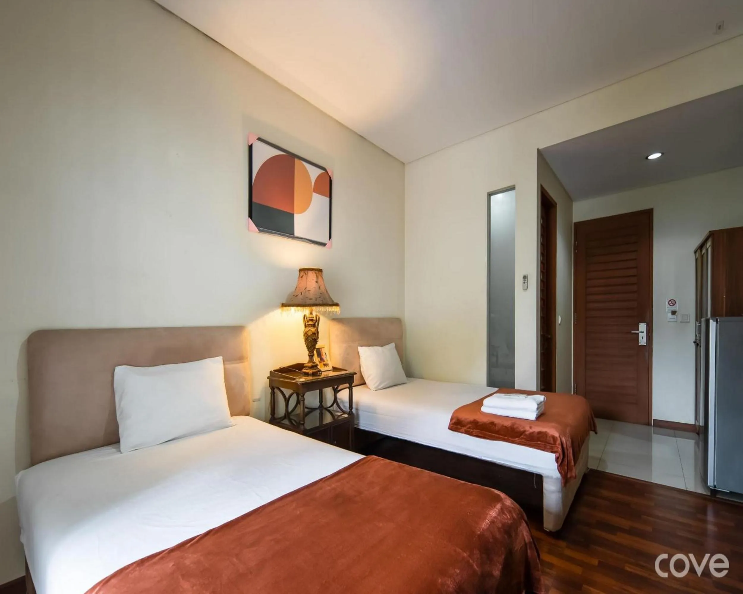 Bedroom, Bed in Cove Arimbi