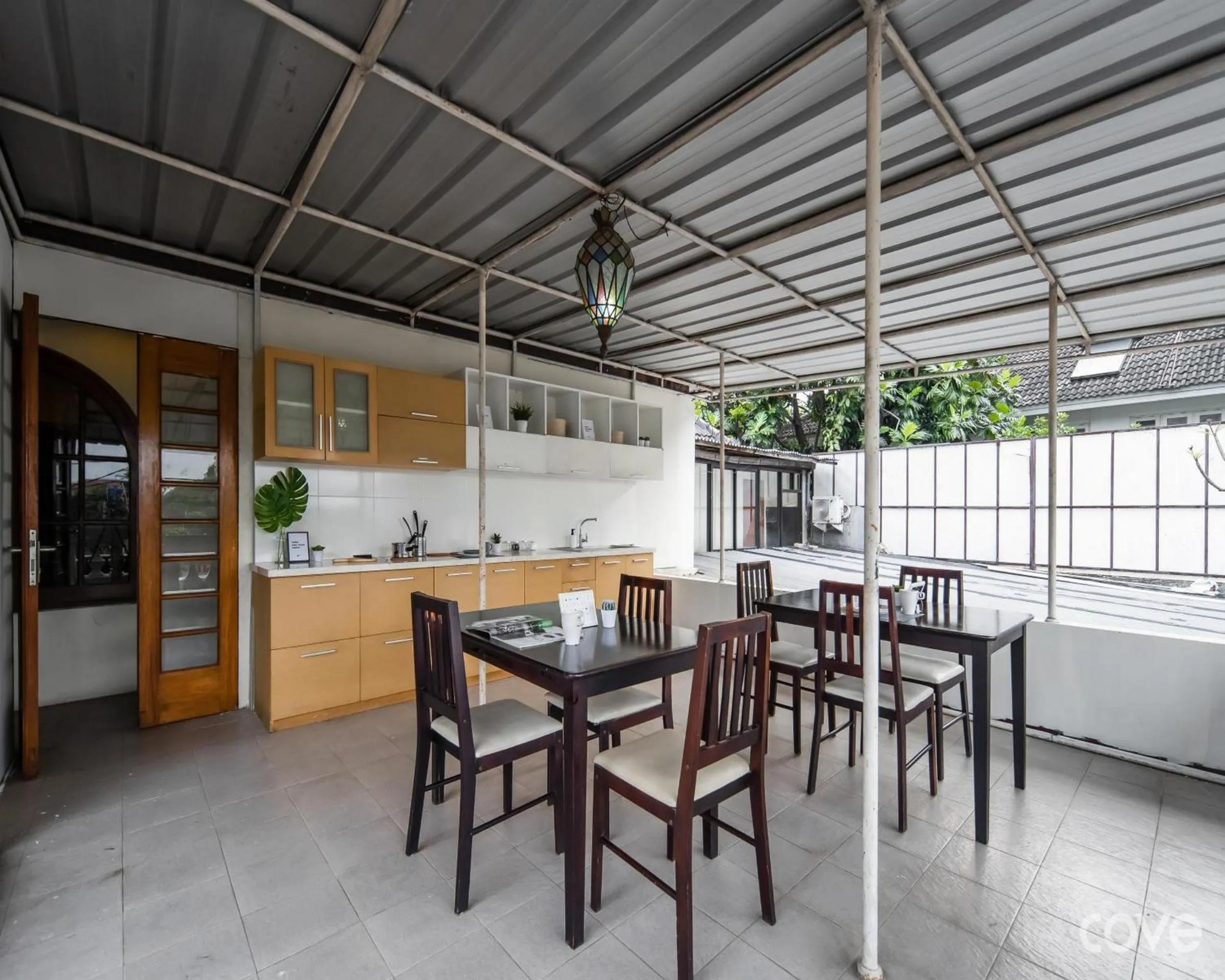 Kitchen or kitchenette in Cove Arimbi