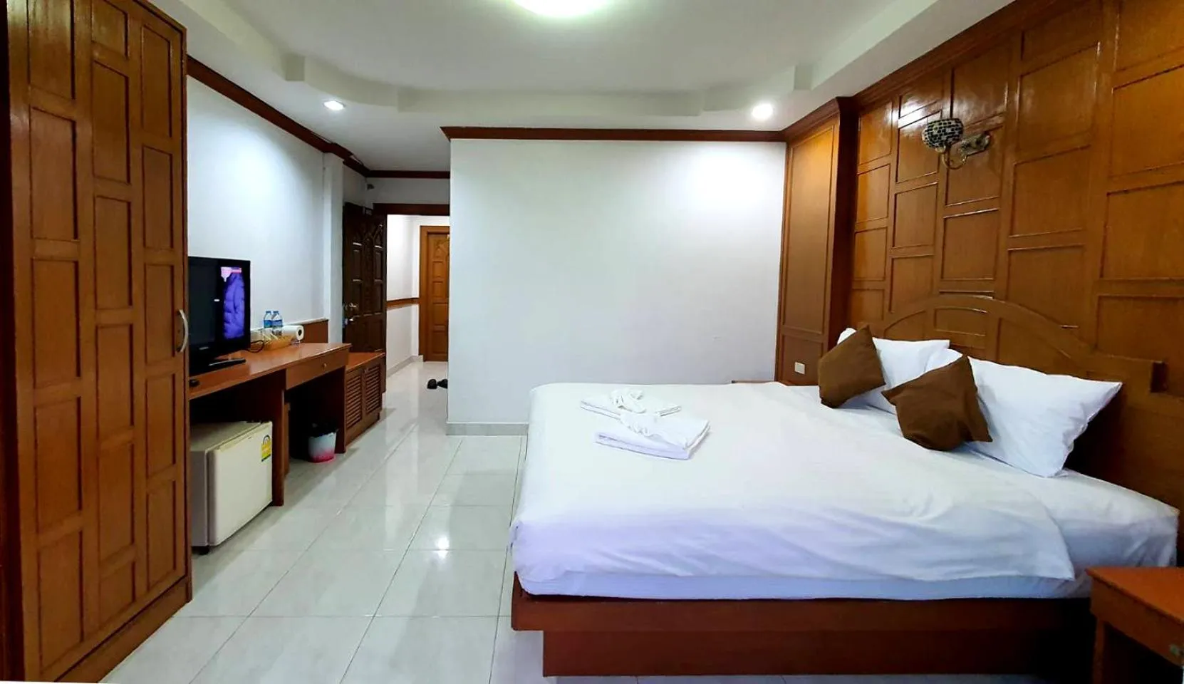 Bed in Chalita House