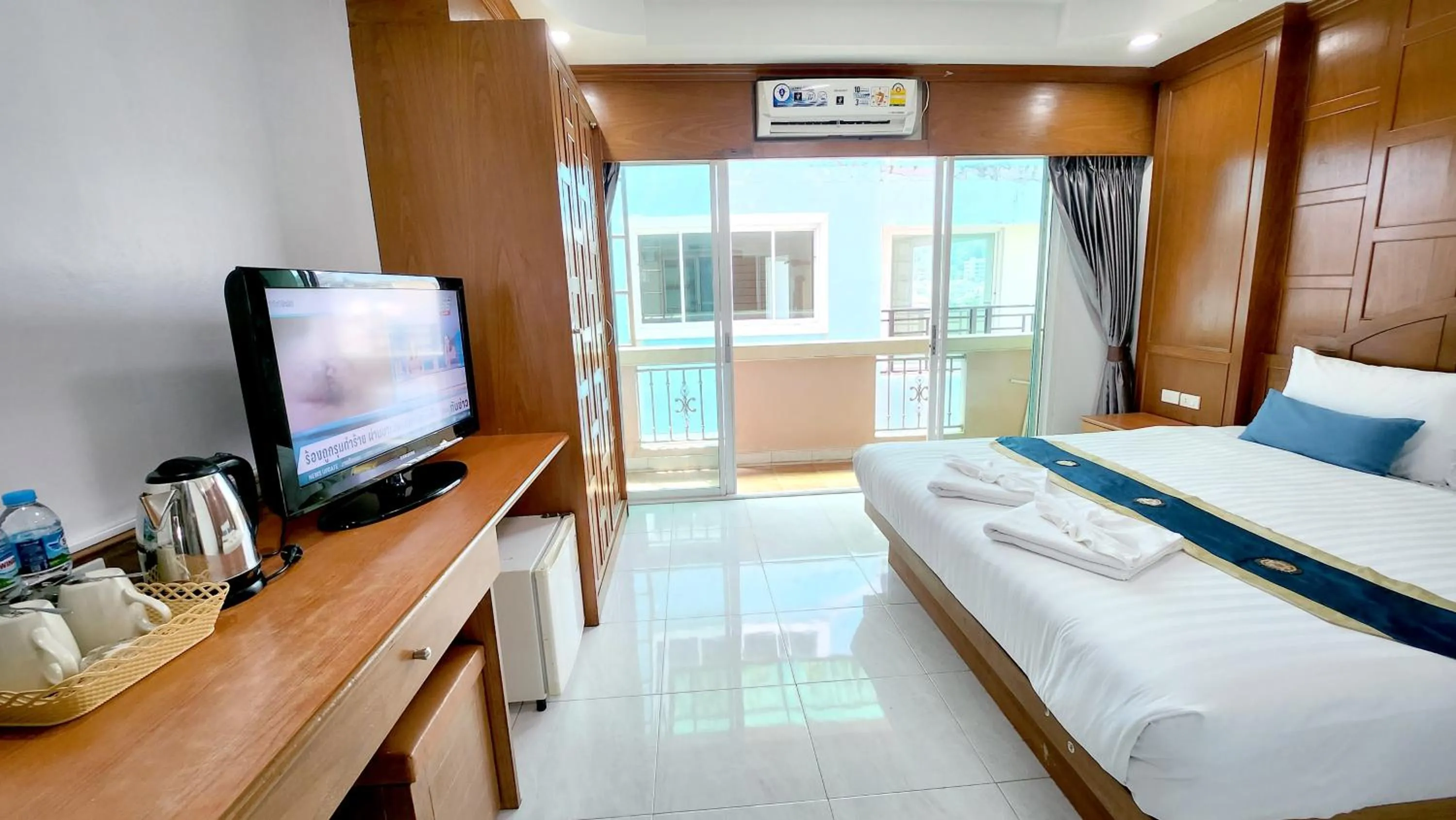 Bed in Chalita House