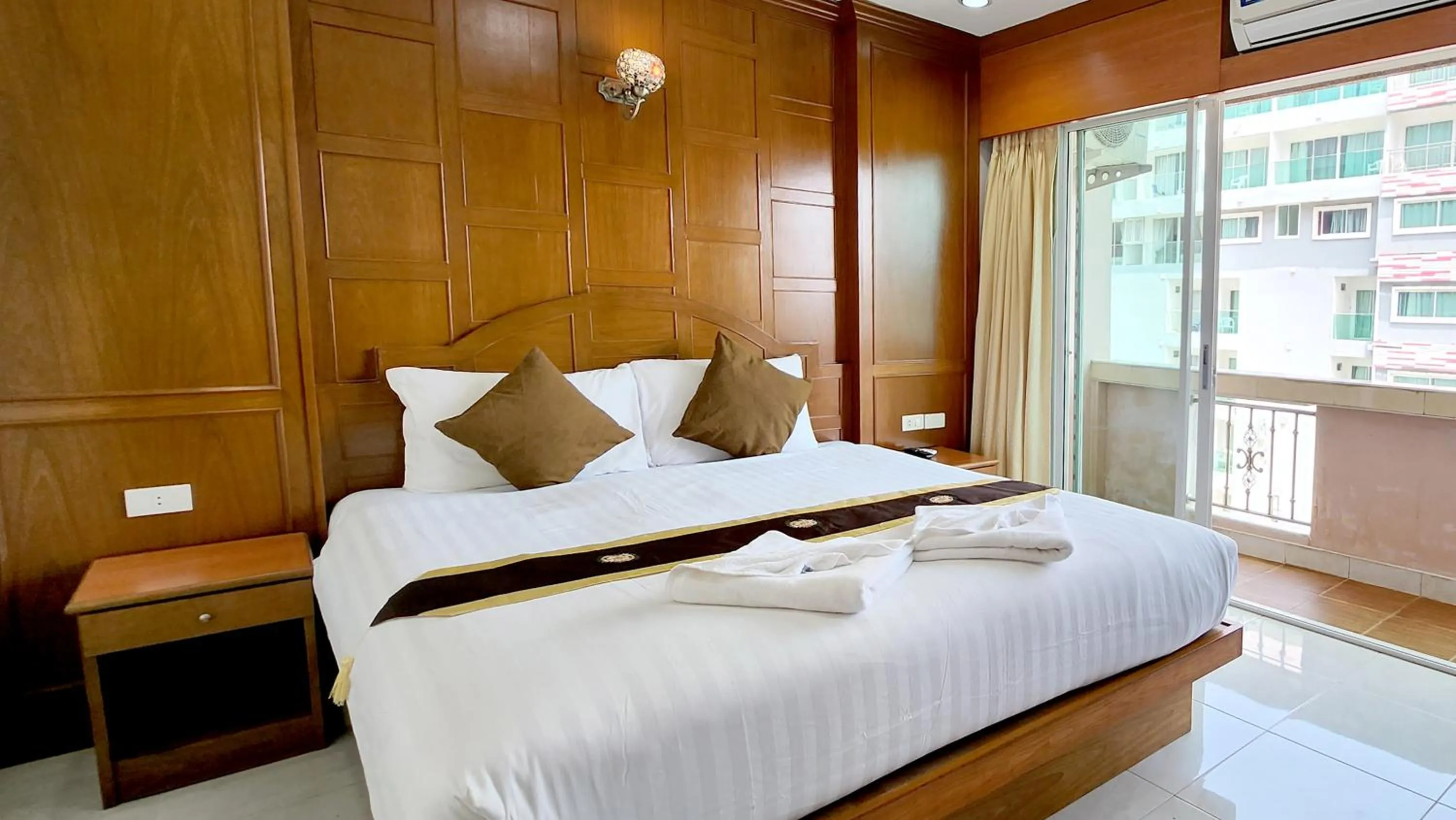 Bed in Chalita House