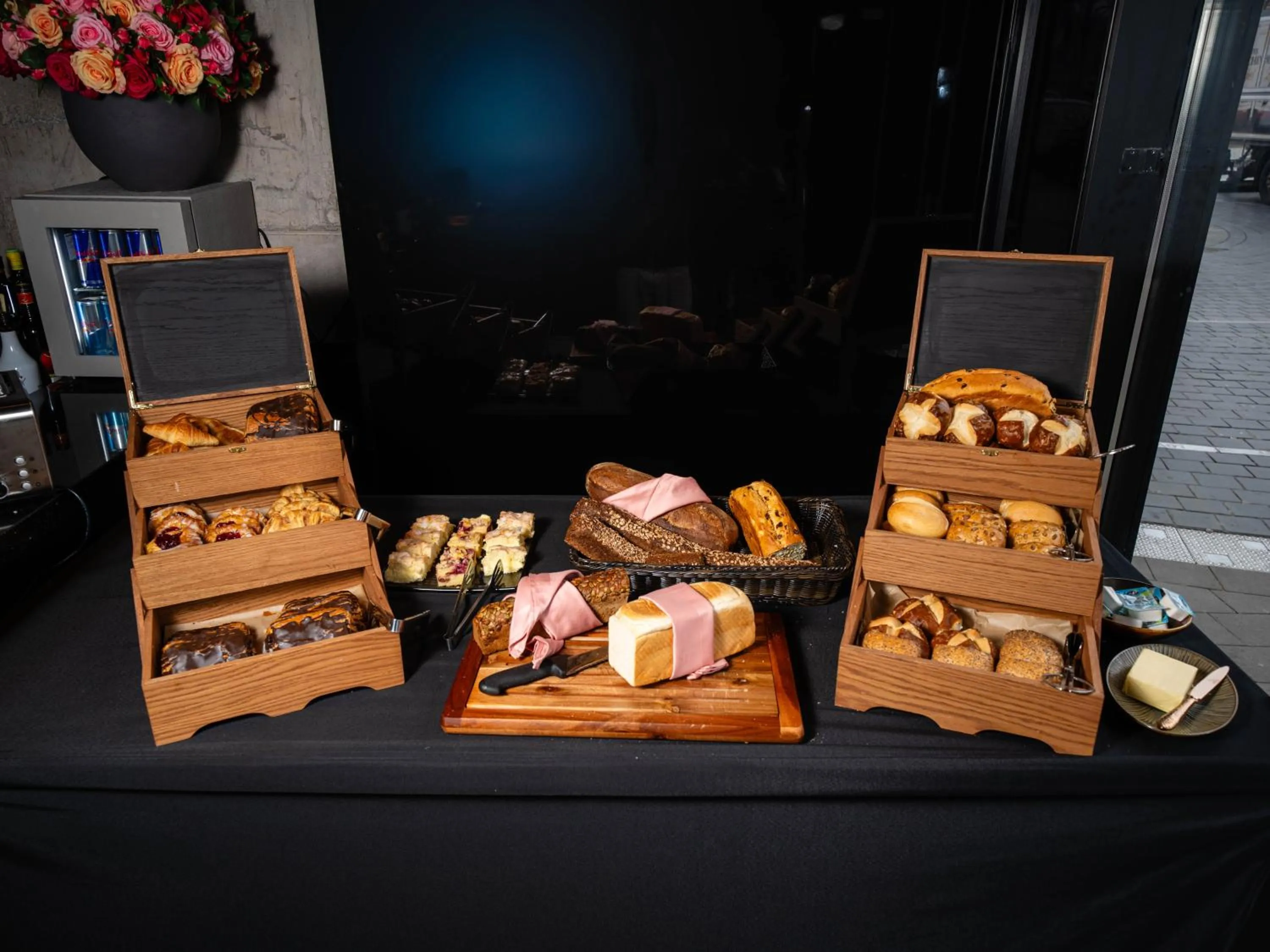 Buffet breakfast in Hotel am Beatles-Platz